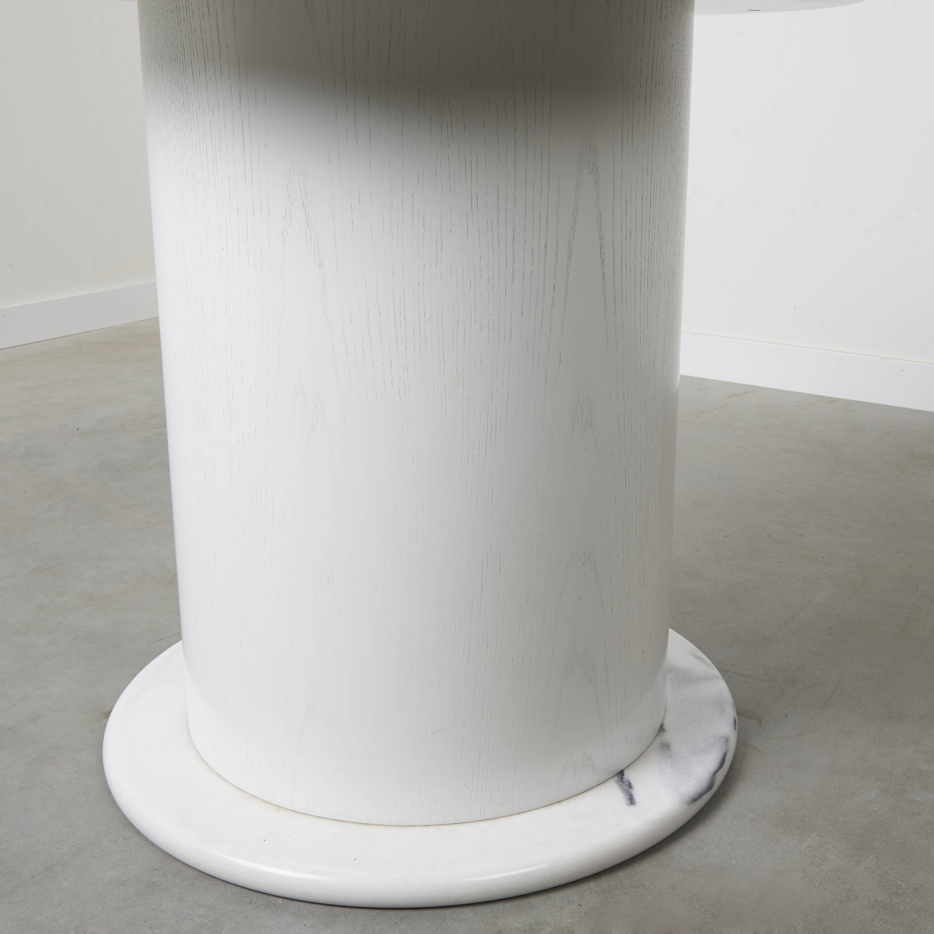 Table à manger ronde en marbre de Carrare, années 1970