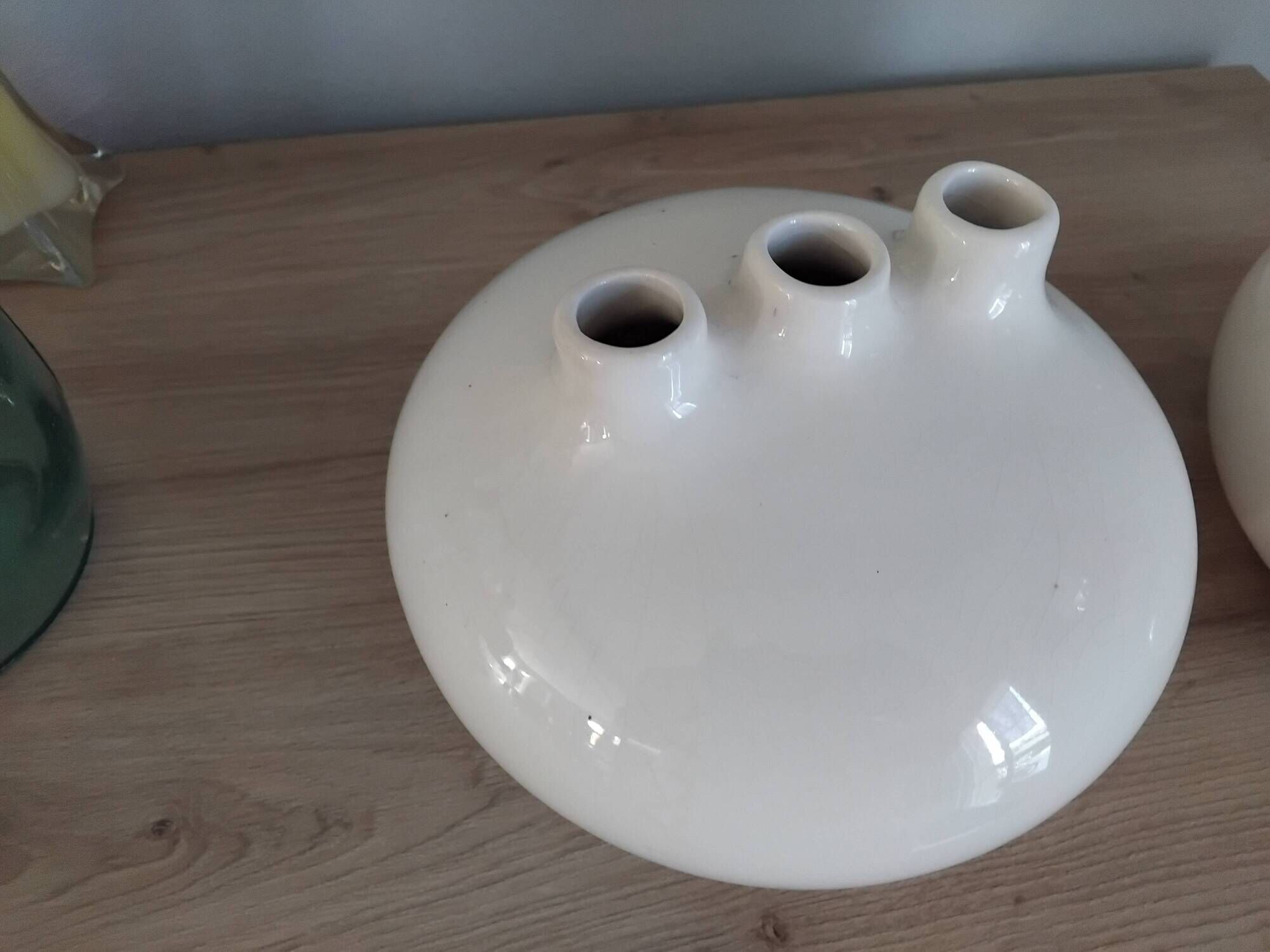 Pair of vintage crackled design soliflore vases