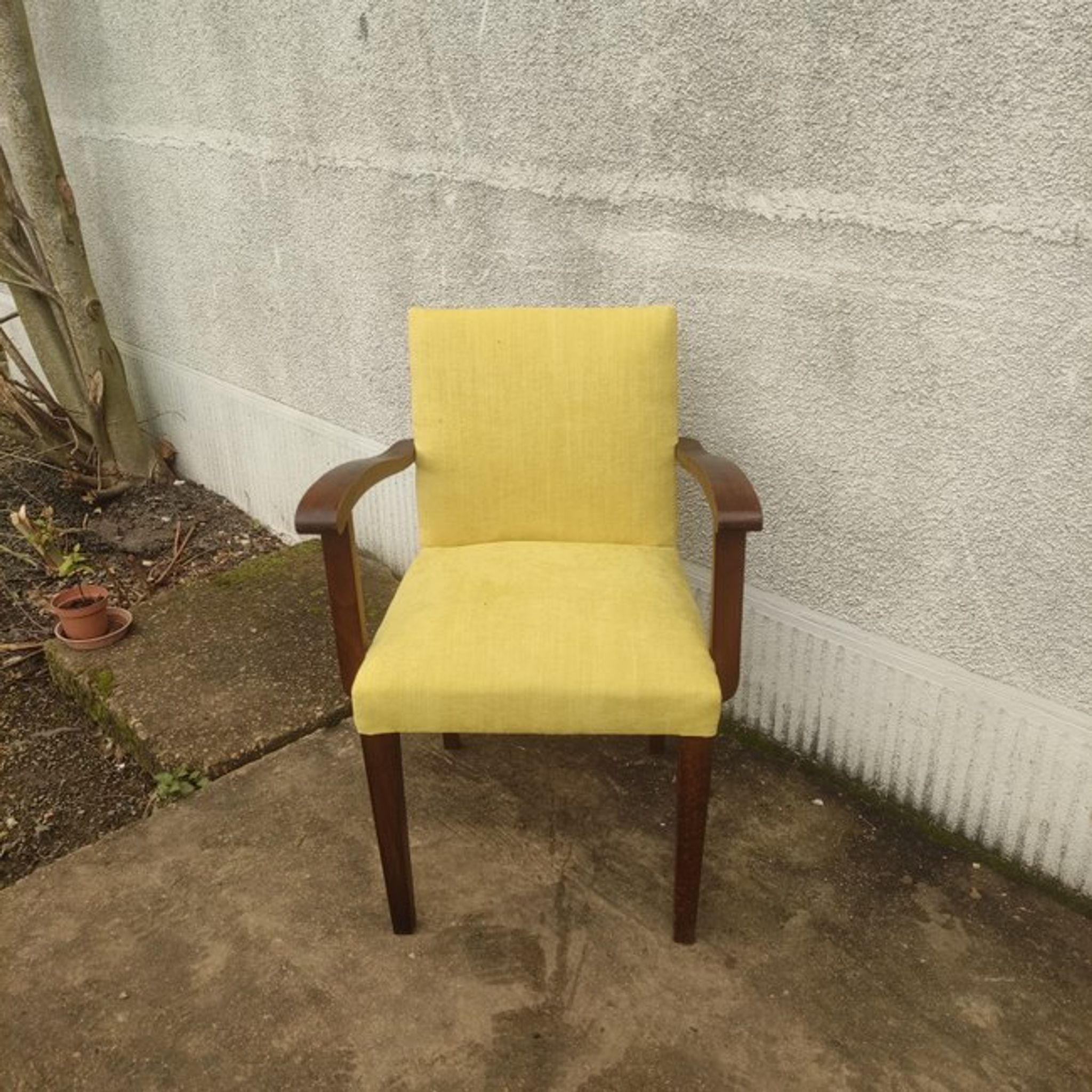Bridge chair