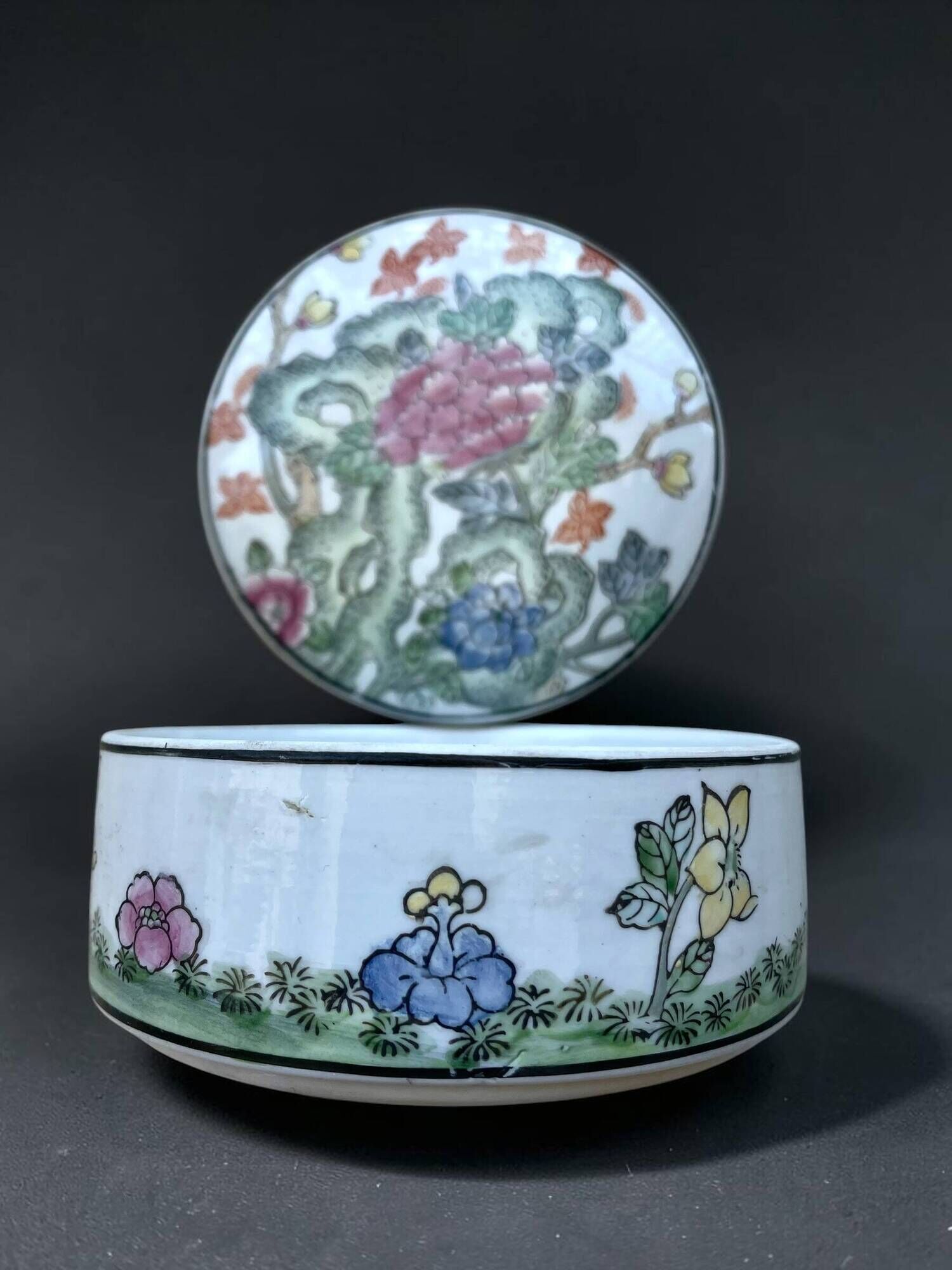 Vintage Chinese Porcelain Trinket Box H.F.P. Macau Famille Rose 1970s