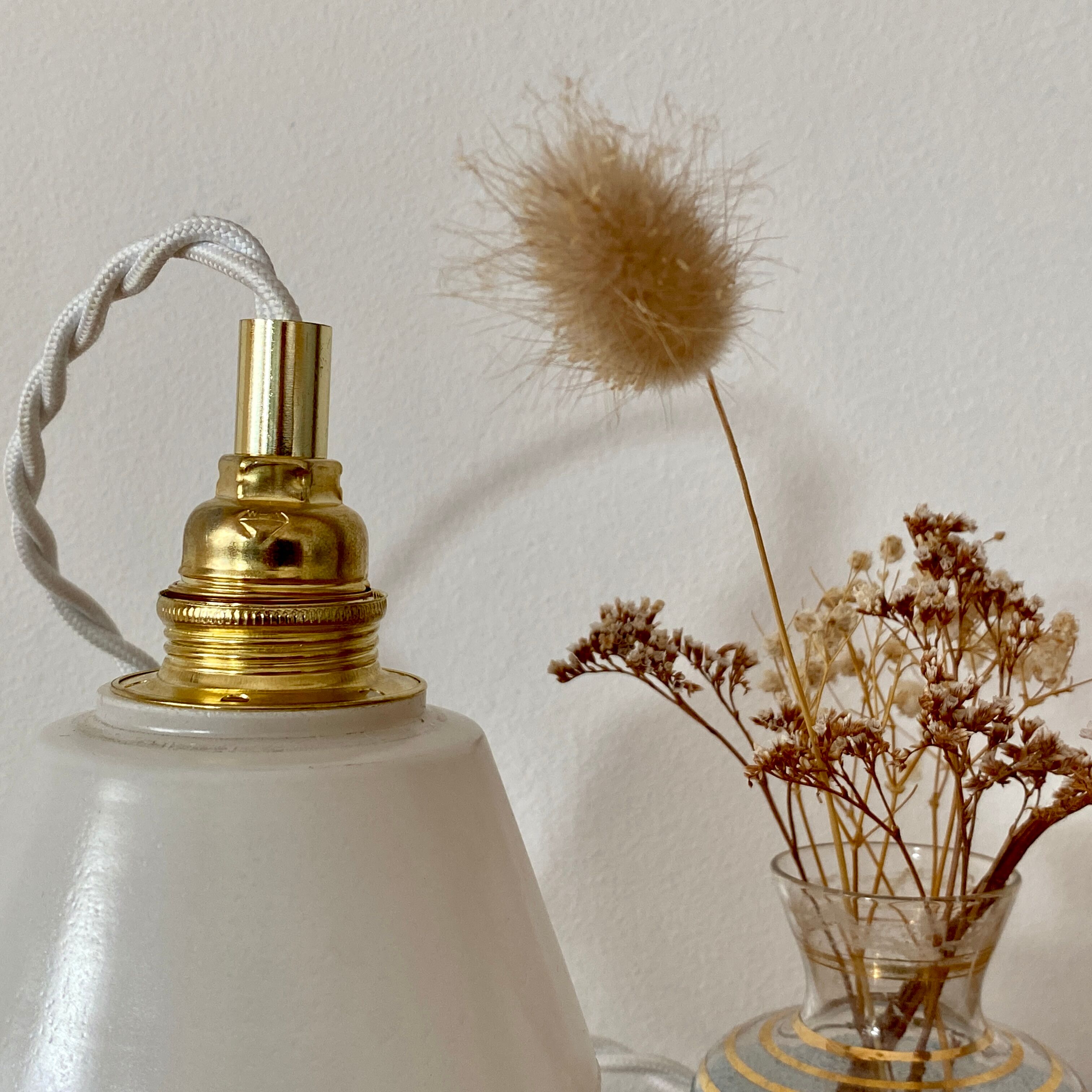 Vintage tulip walker in white opaline