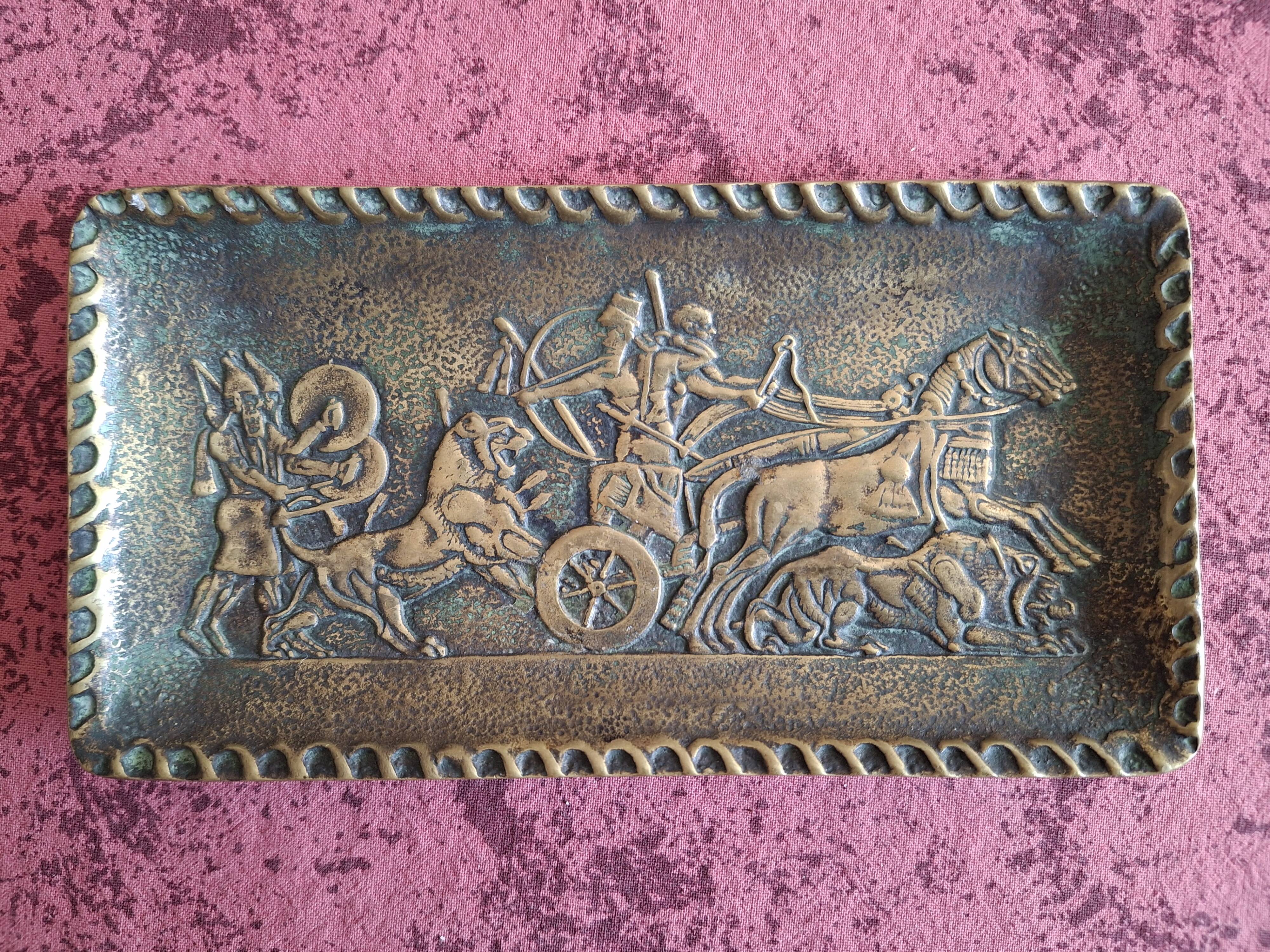 Bronze catchall 15.3 X 8 cm 265 grams signed Max Le Verrier very good.