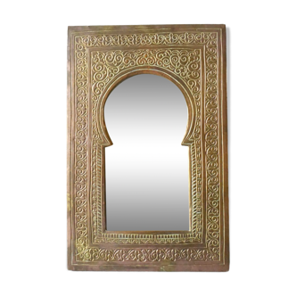 Moroccan mirror in chiseled brass, 70s