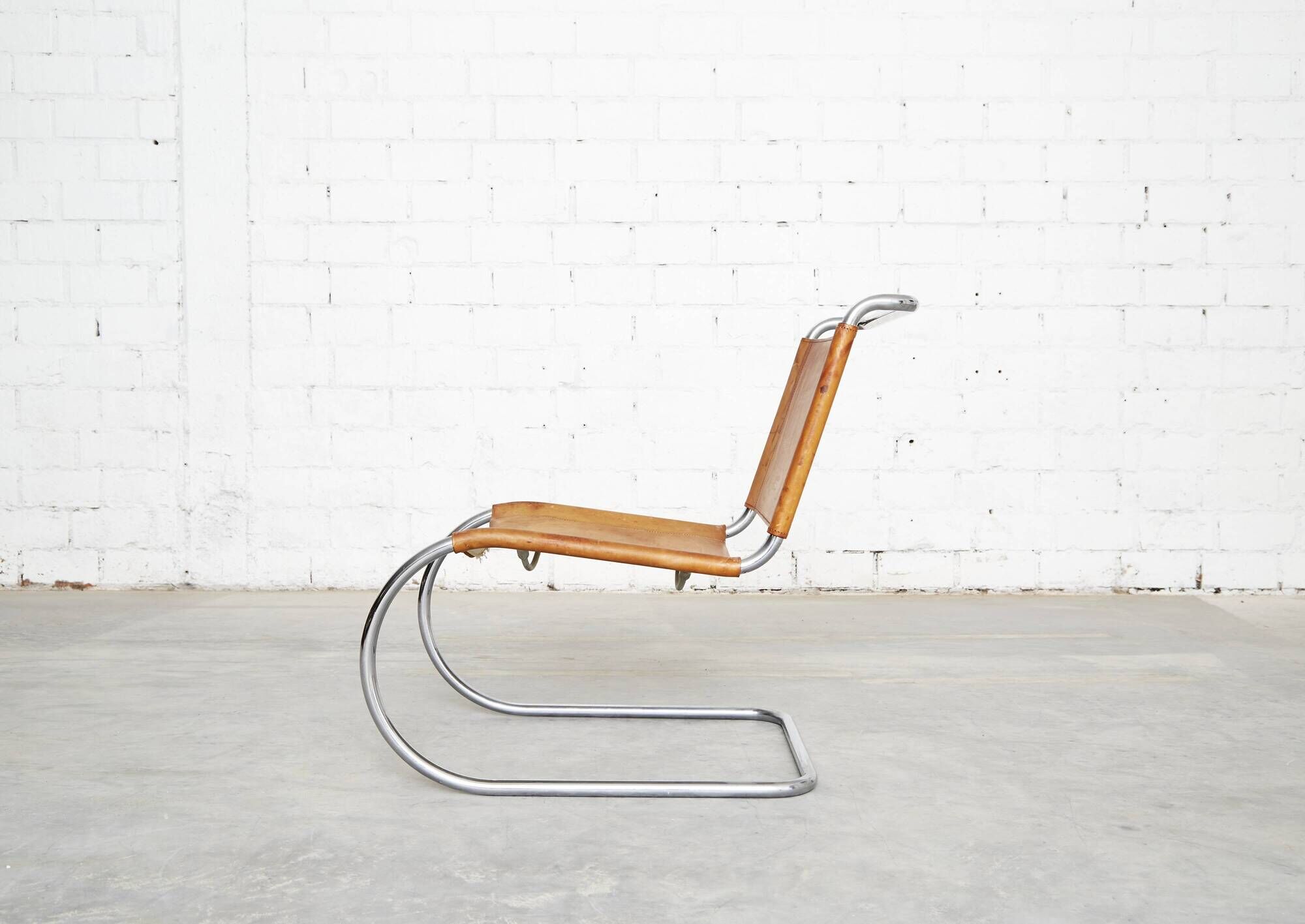Ludwig Mies van der Rohe MR Lounge  Chair for Thonet