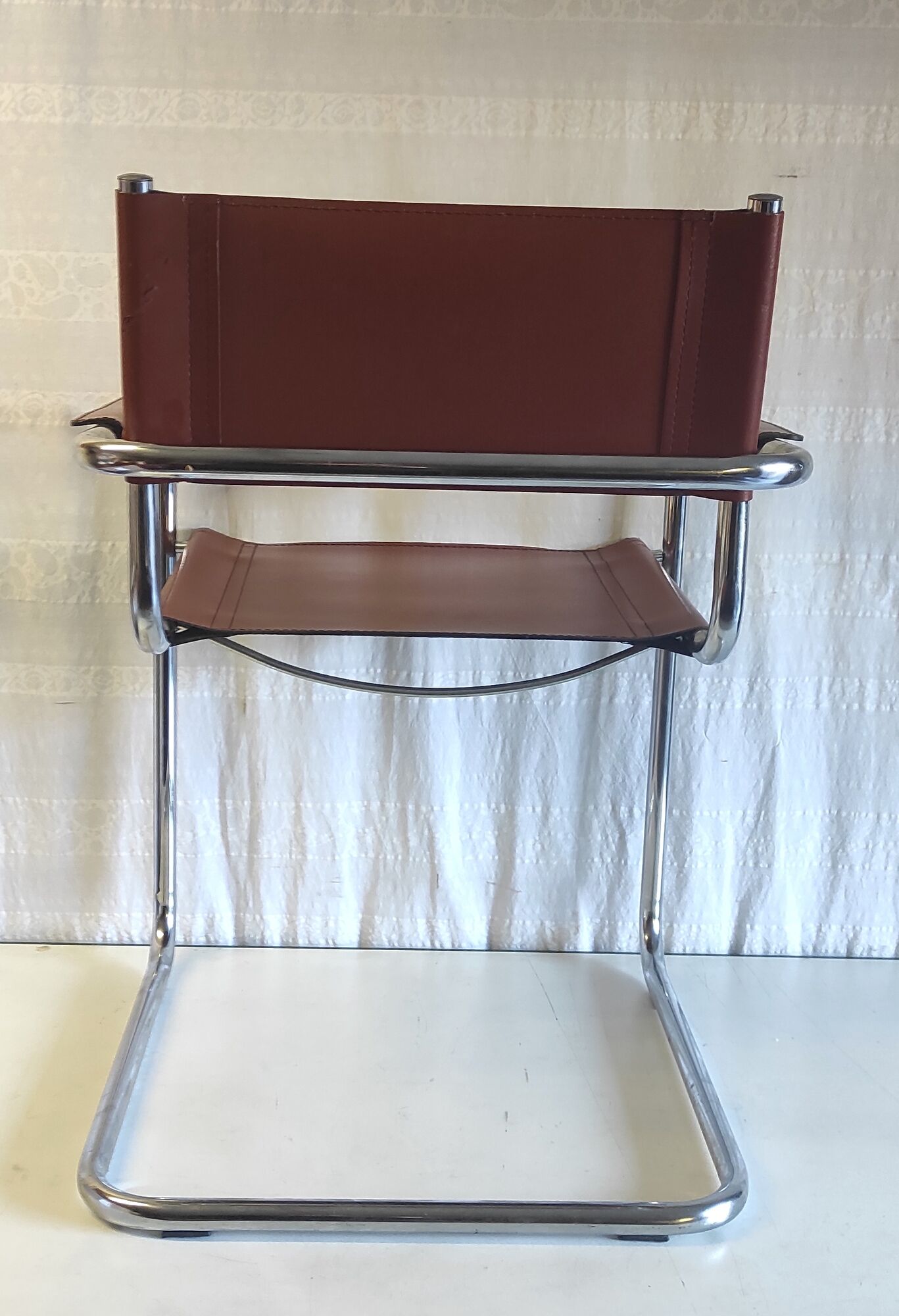 Cantilever armchair in imitation leather – 80s/90s