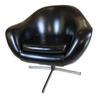 Fauteuil Coquille vintage en simili cuir (skaï) noir