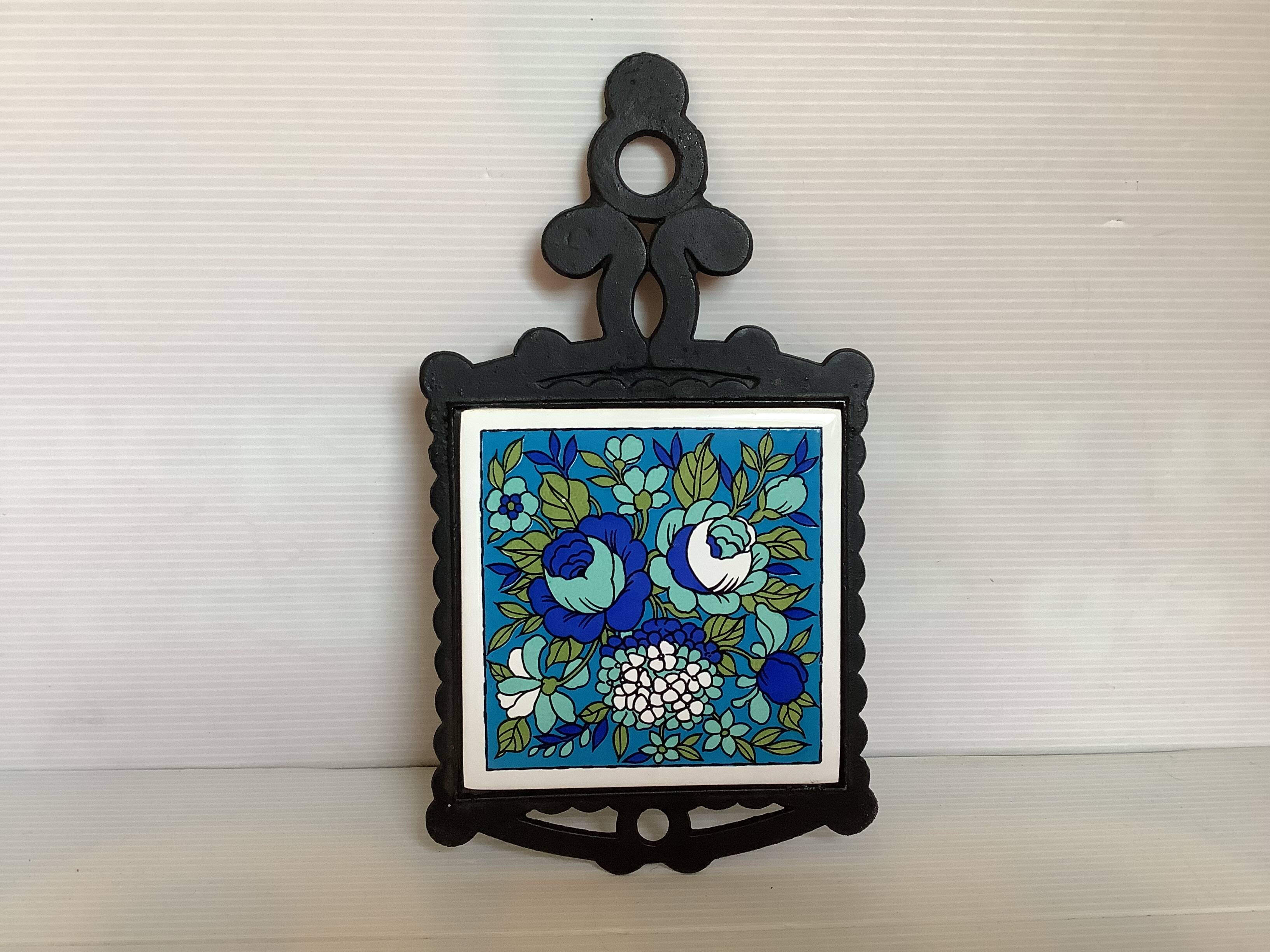 Blue teapot trivet Japan