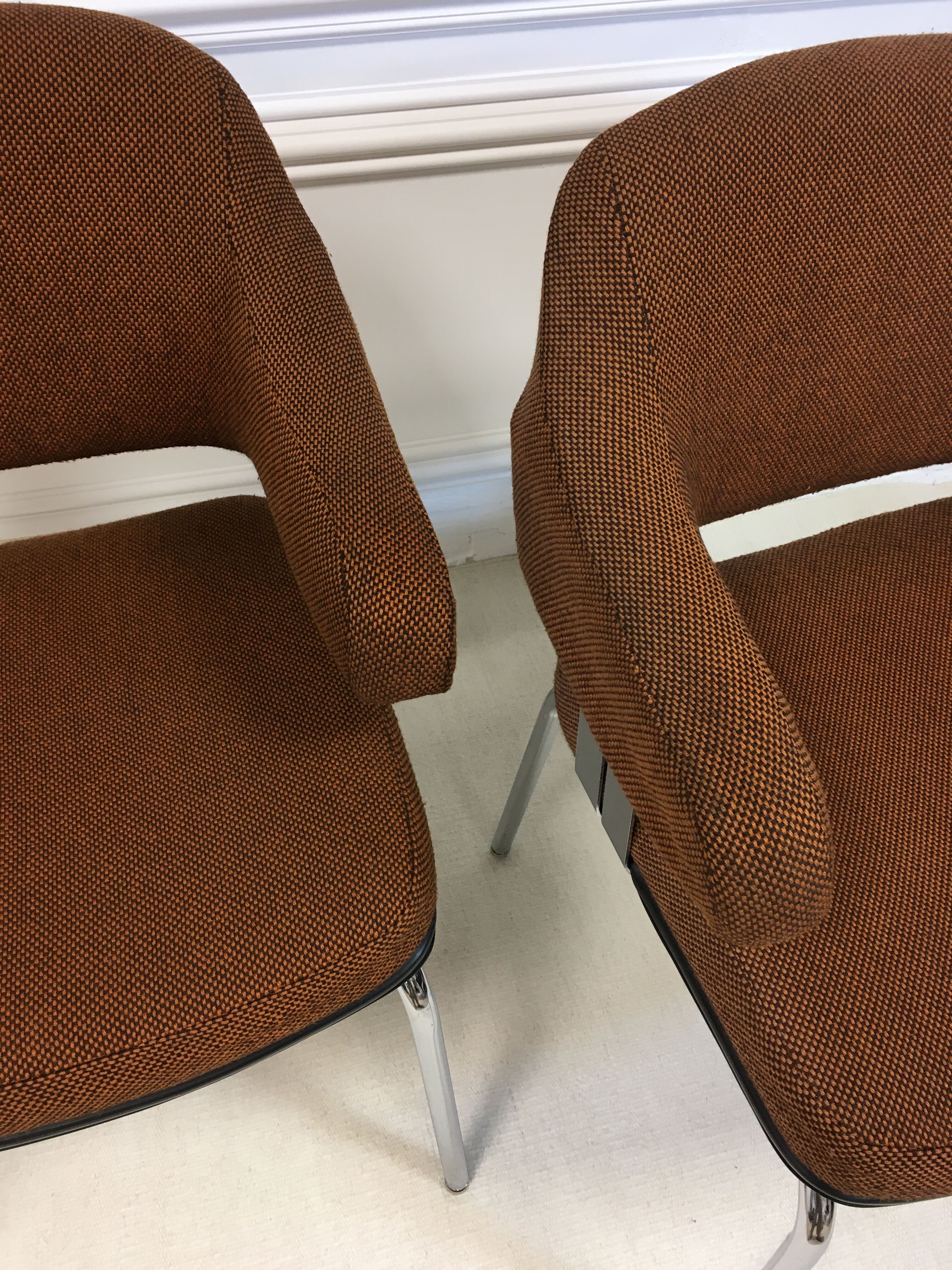 Paire de fauteuils conférence vintage