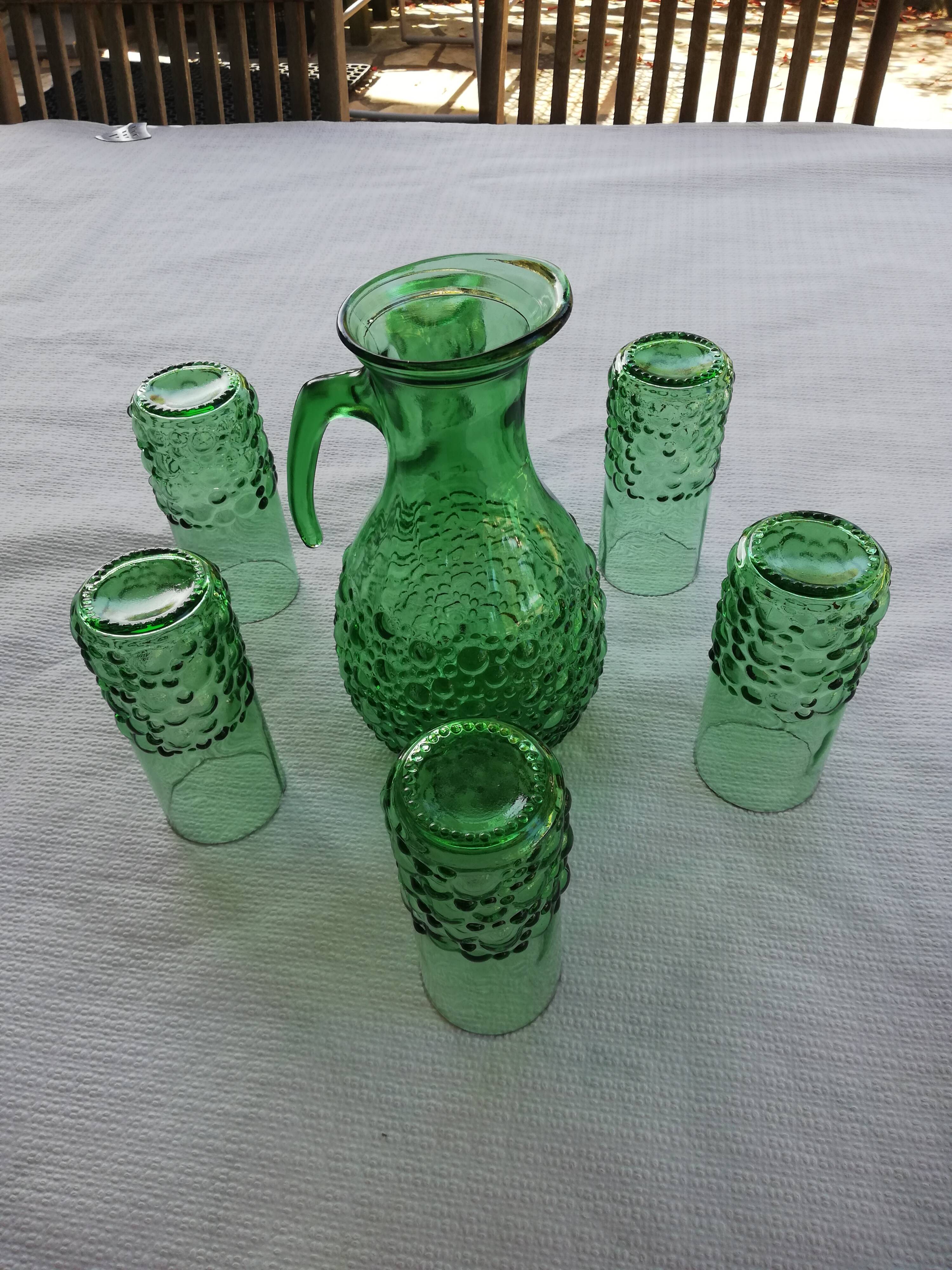 Service a orangeade verre moulé vert décor bulles