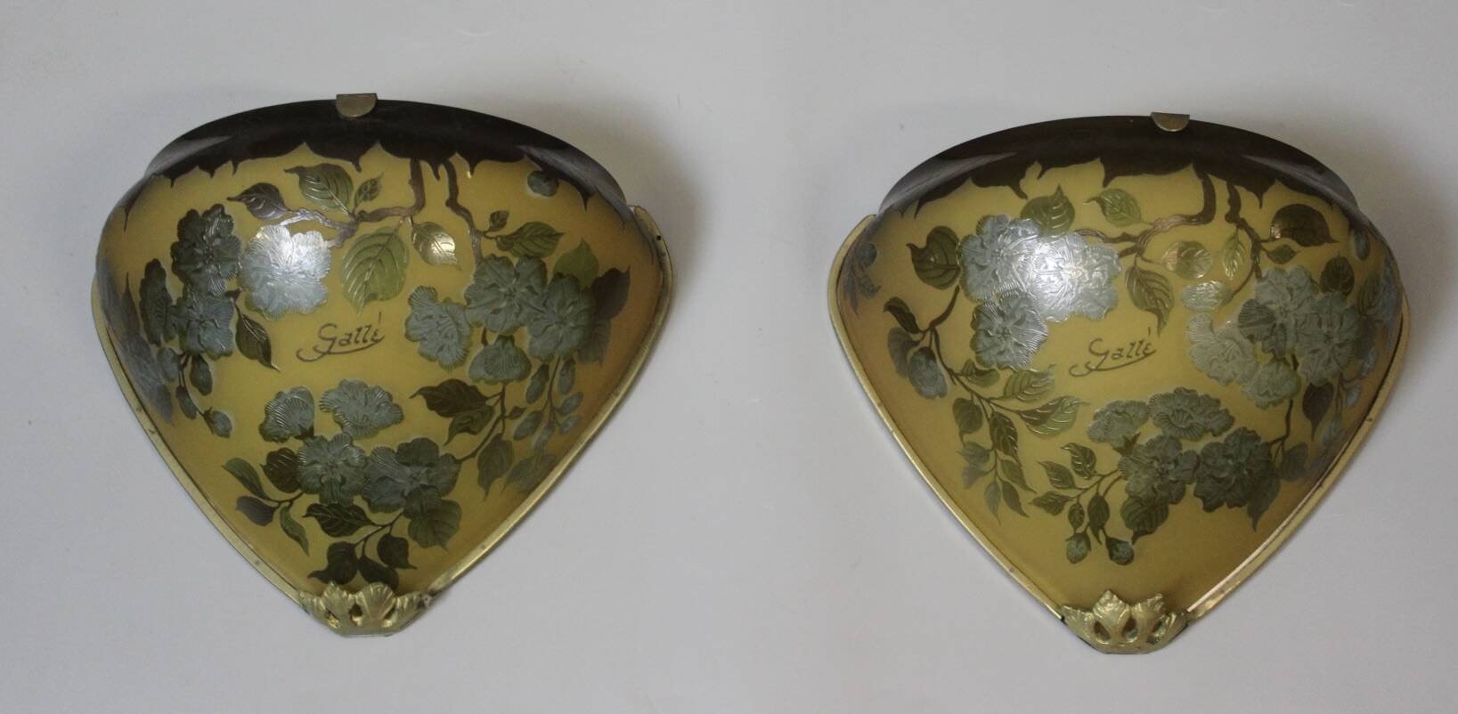 Pair of Gallé wall lights in glass paste (Tip)
