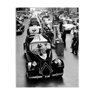 Photography, "The Last Traction, Bleach Citroen Factories", 1957 - 15 x 20 cm