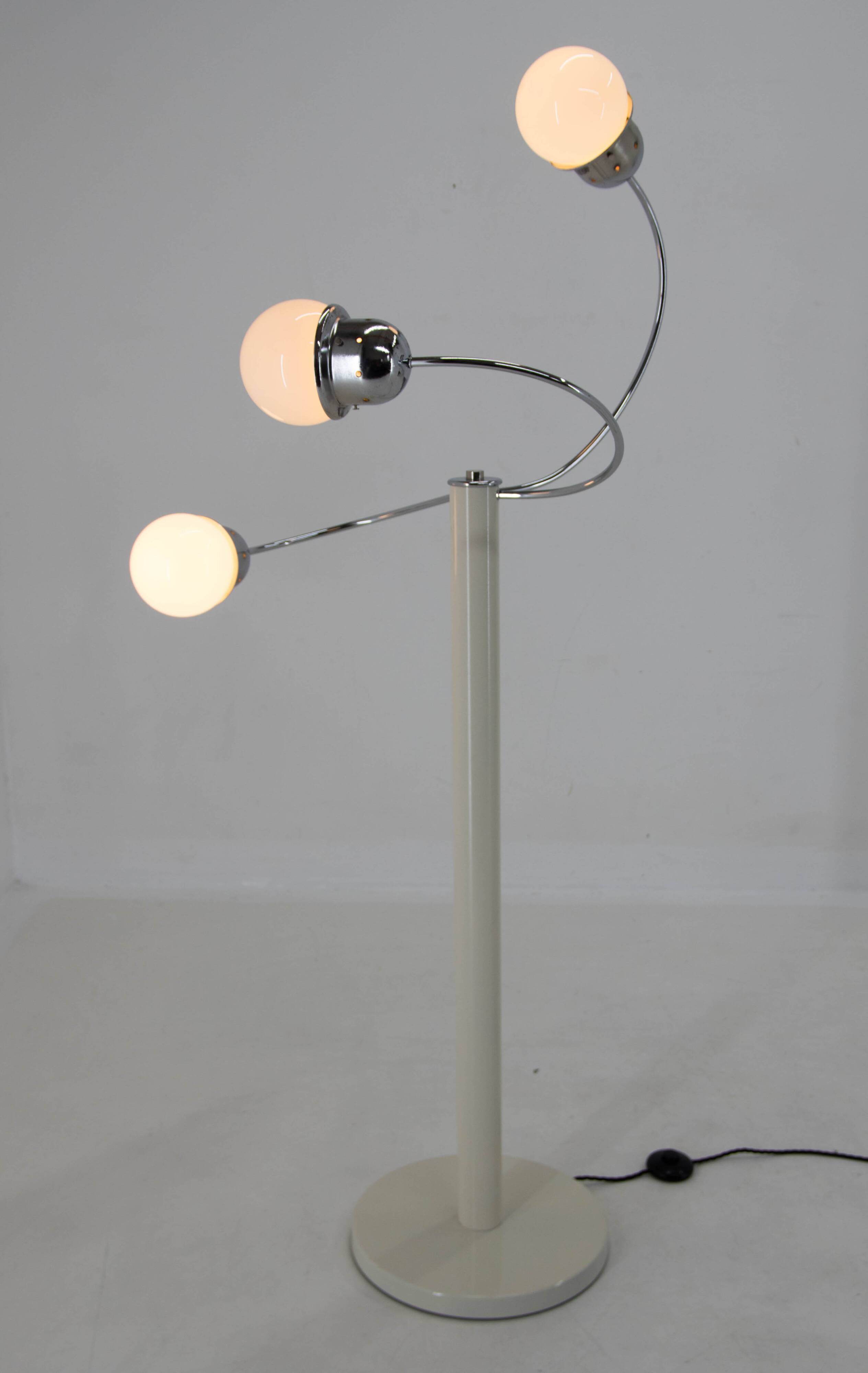 Space age floor lamp Italy 1960s