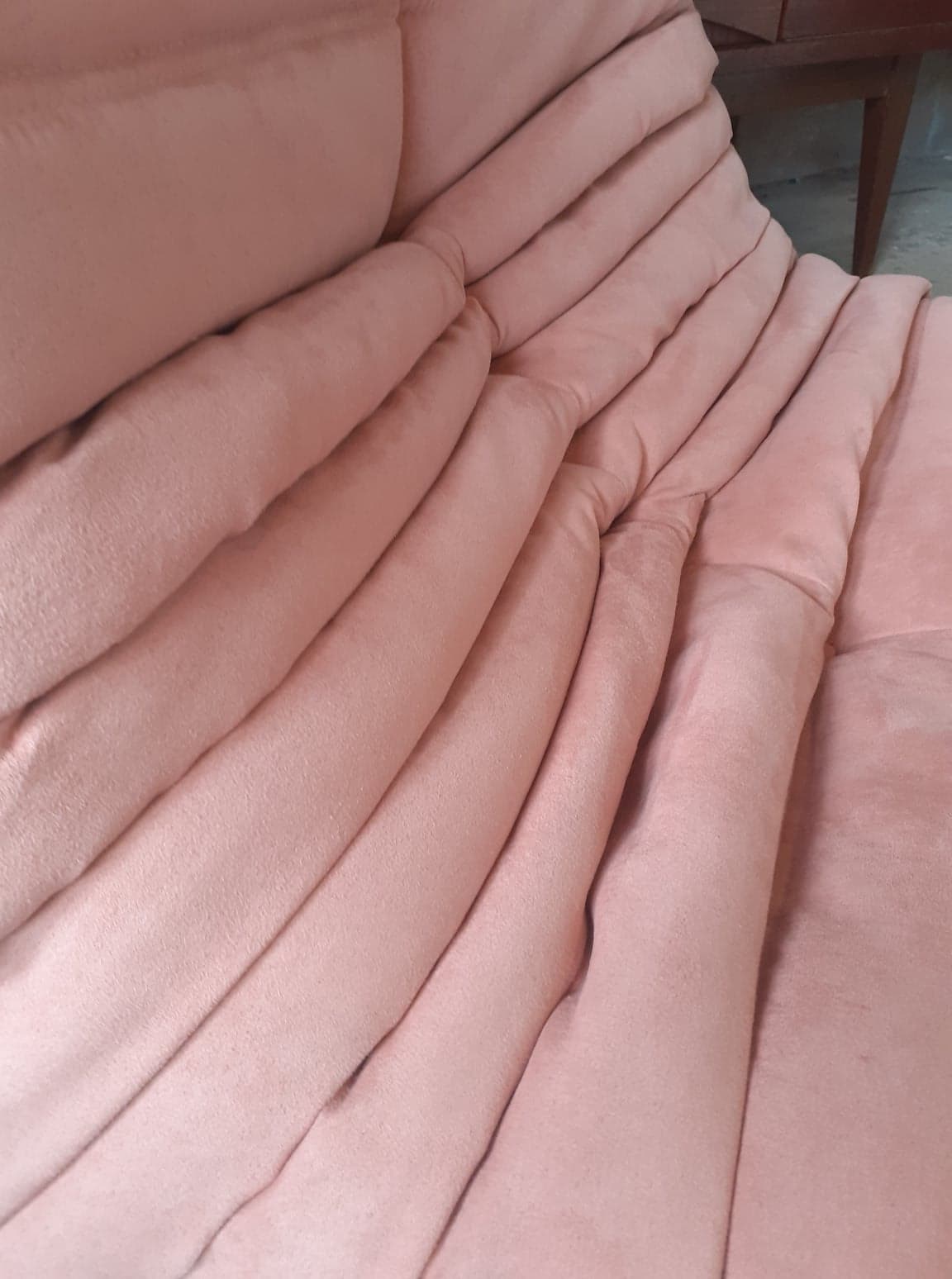 Fireside chair Togo rose by Michel Ducaroy for Ligne Roset