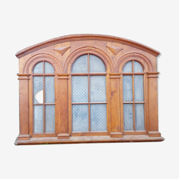 Séparation ancienne bois et vitre, fenêtre verre