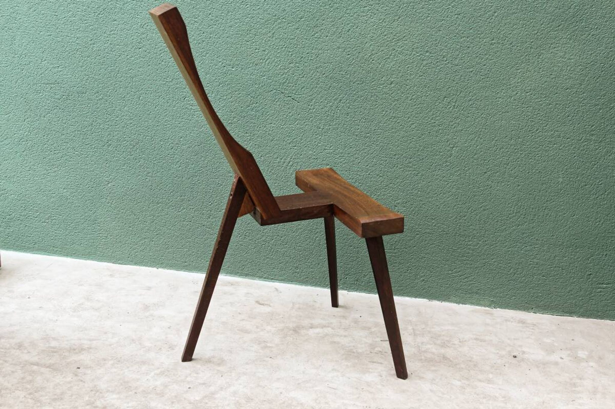Modernist tripod chair