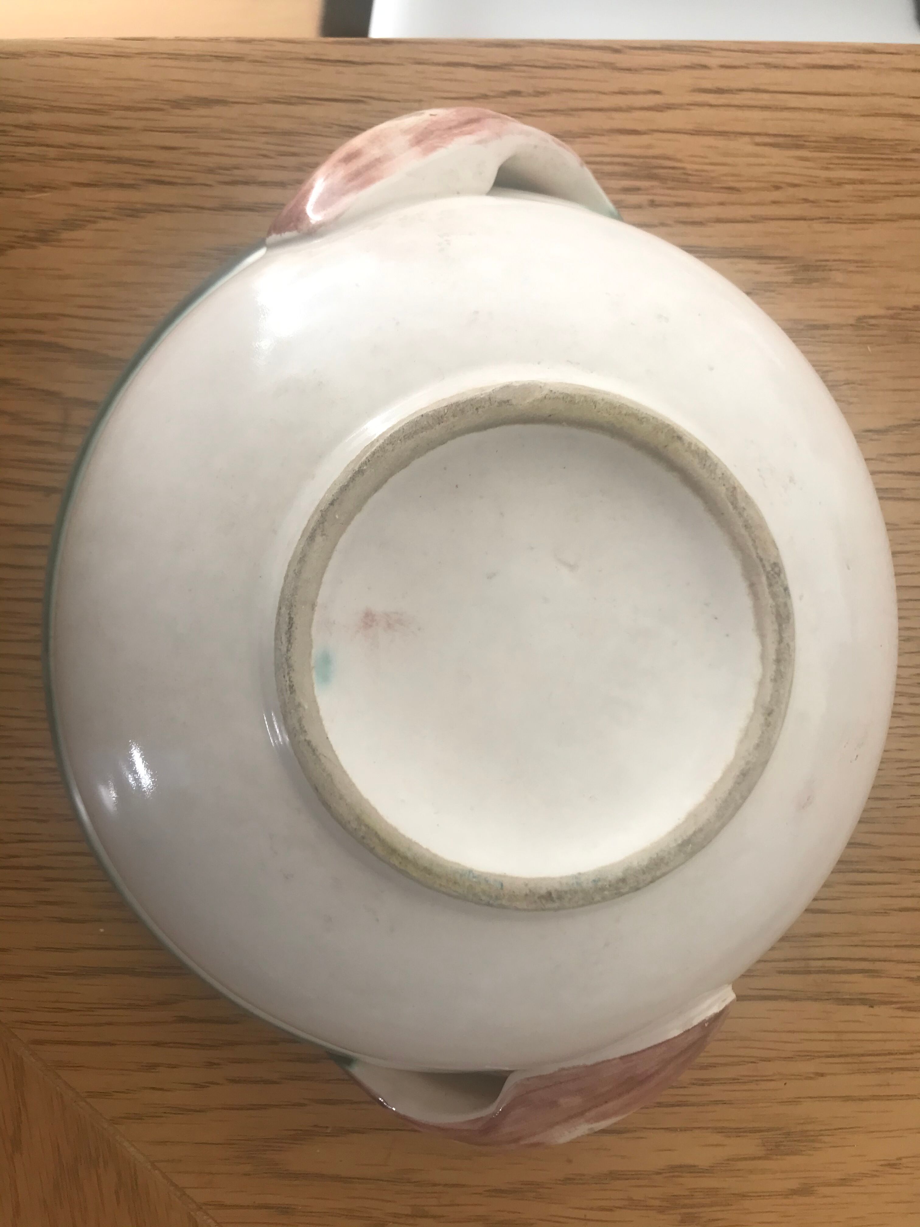 Enamelled earthenware cut