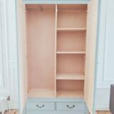Armoire parisienne en pin massif