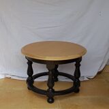 Round coffee table
