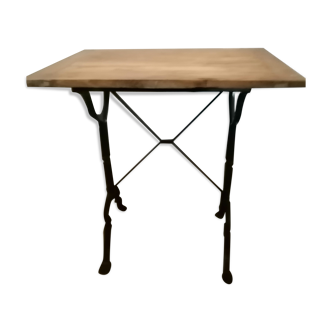 Bistro table