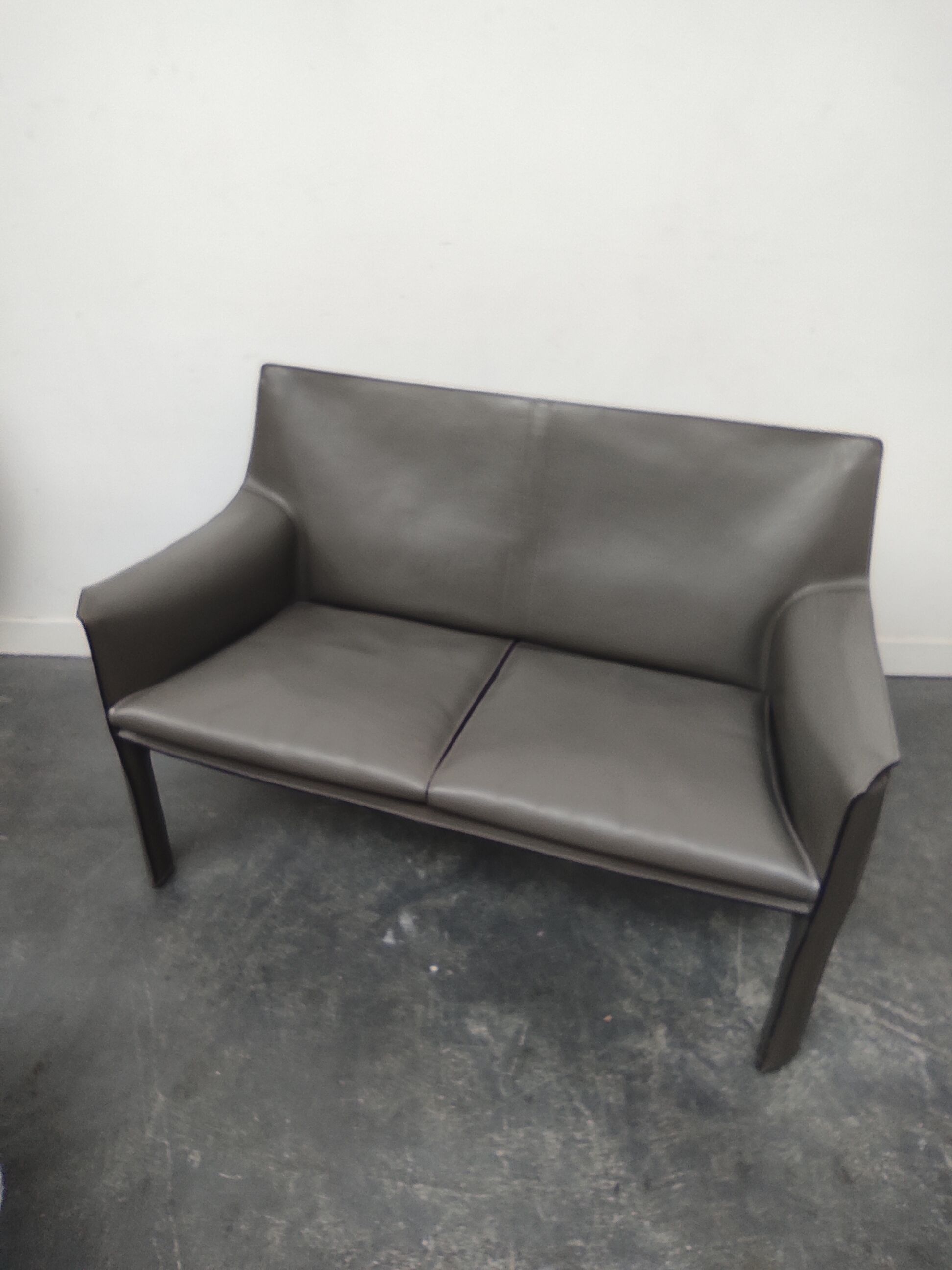 Canapé Cab 415 par Mario Bellini pour Cassina