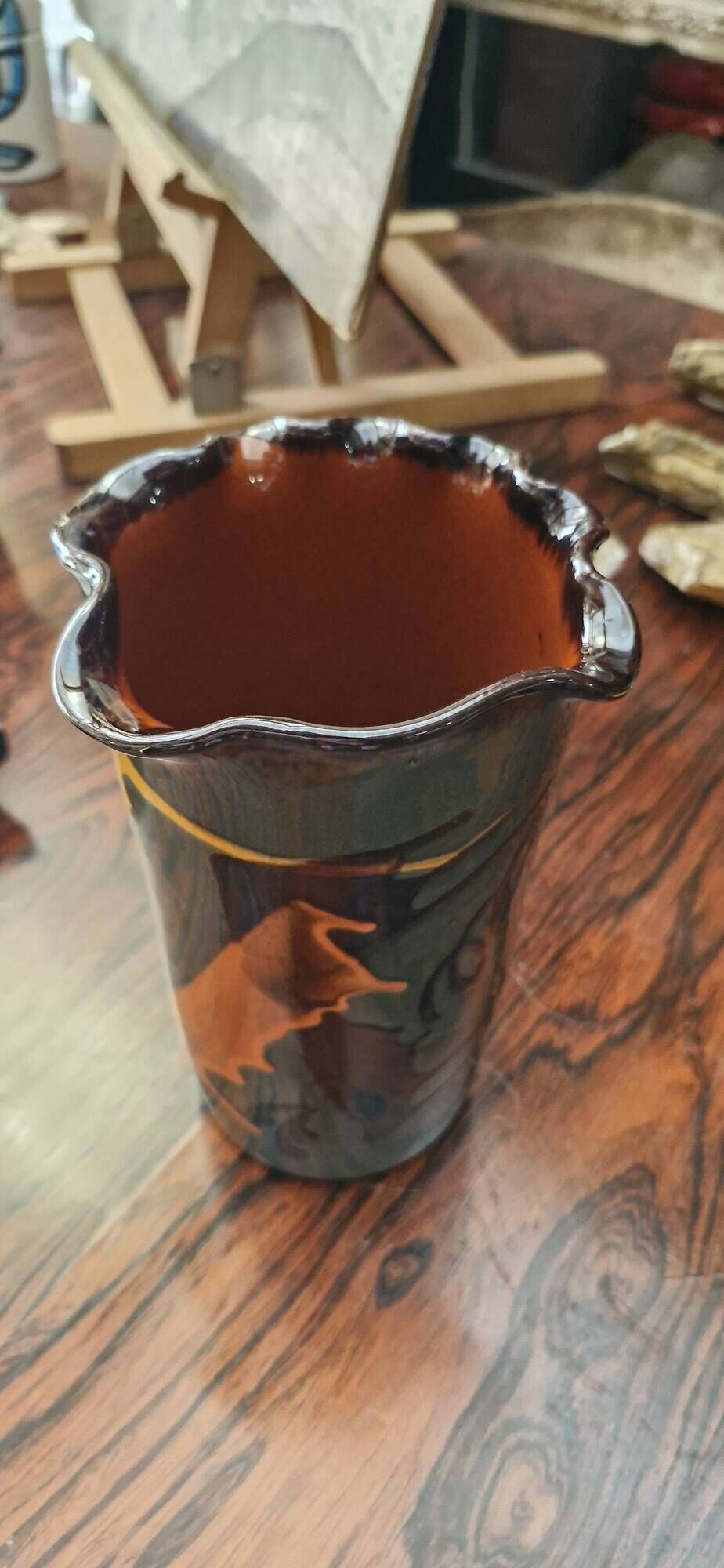 Vase à décor géométrique par Thomas Buxó.