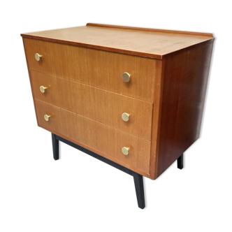 Scandinavian style chest of drawers