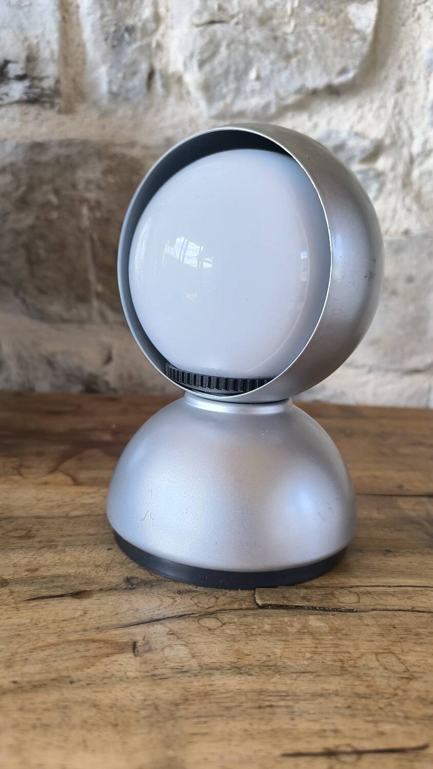 Eclisse Desk Lamp by Vico Magistretti for Artemide