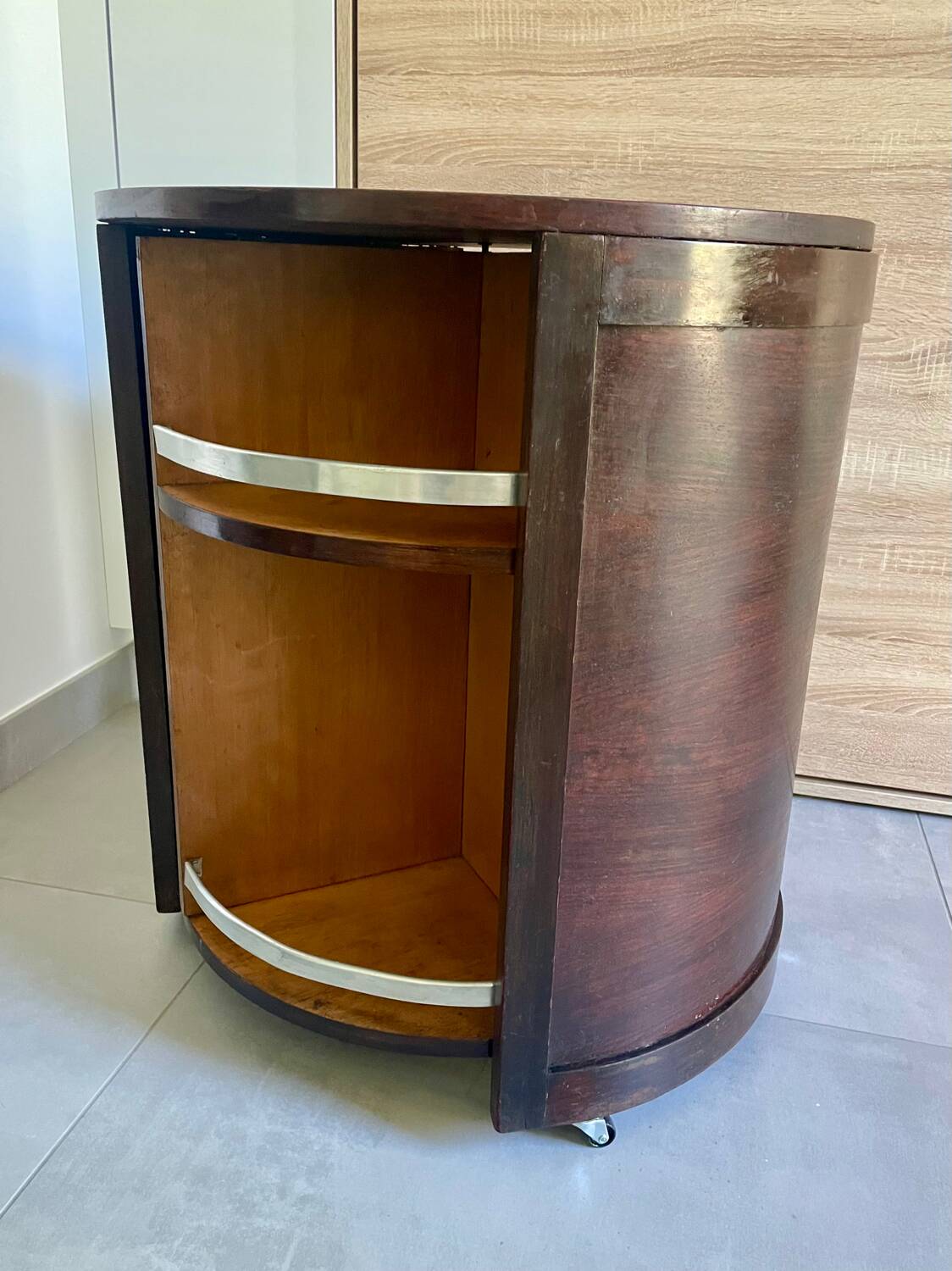 Art Deco rotating round bar in two-tone wood