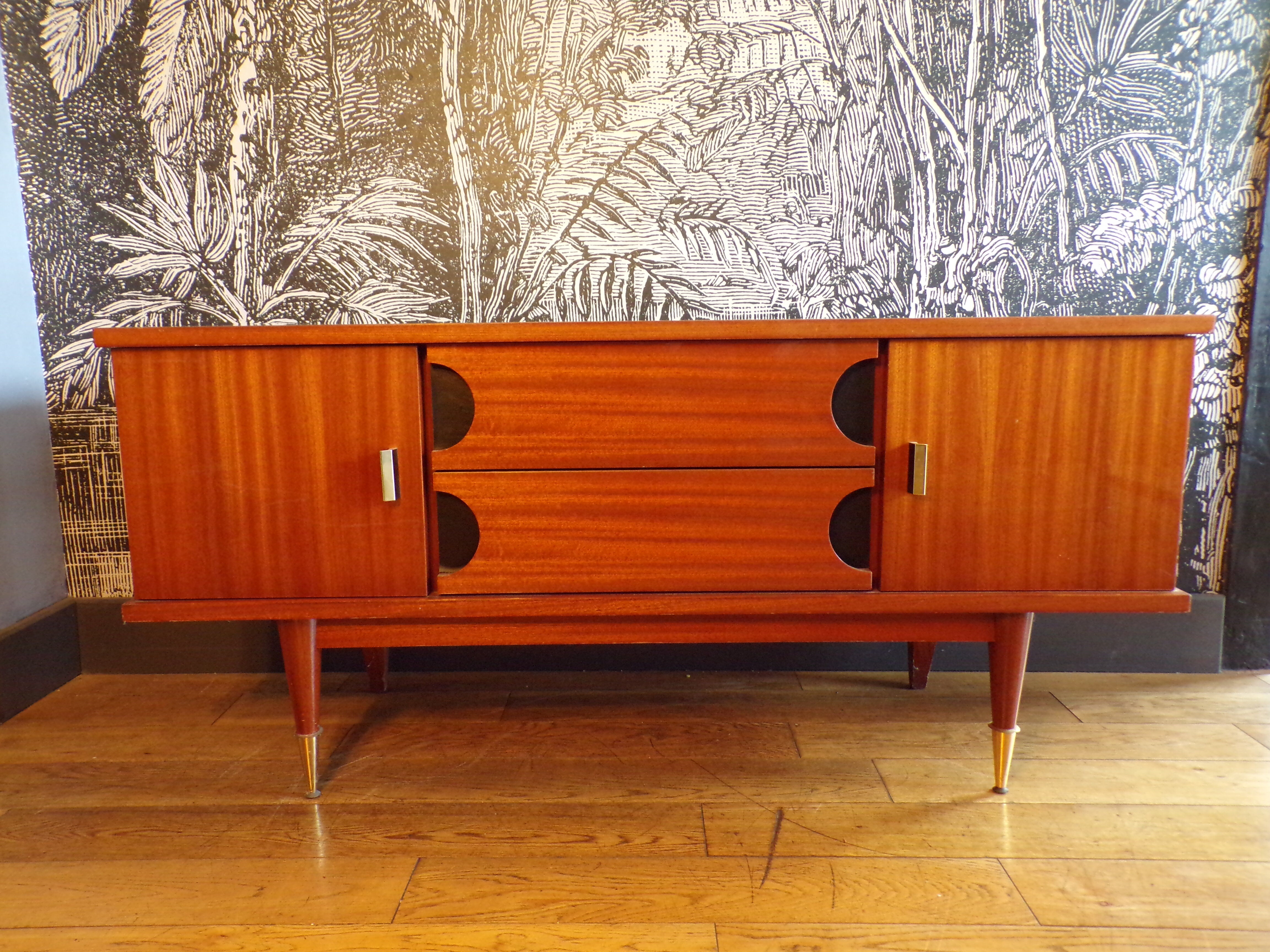 Sideboard in varnished teak