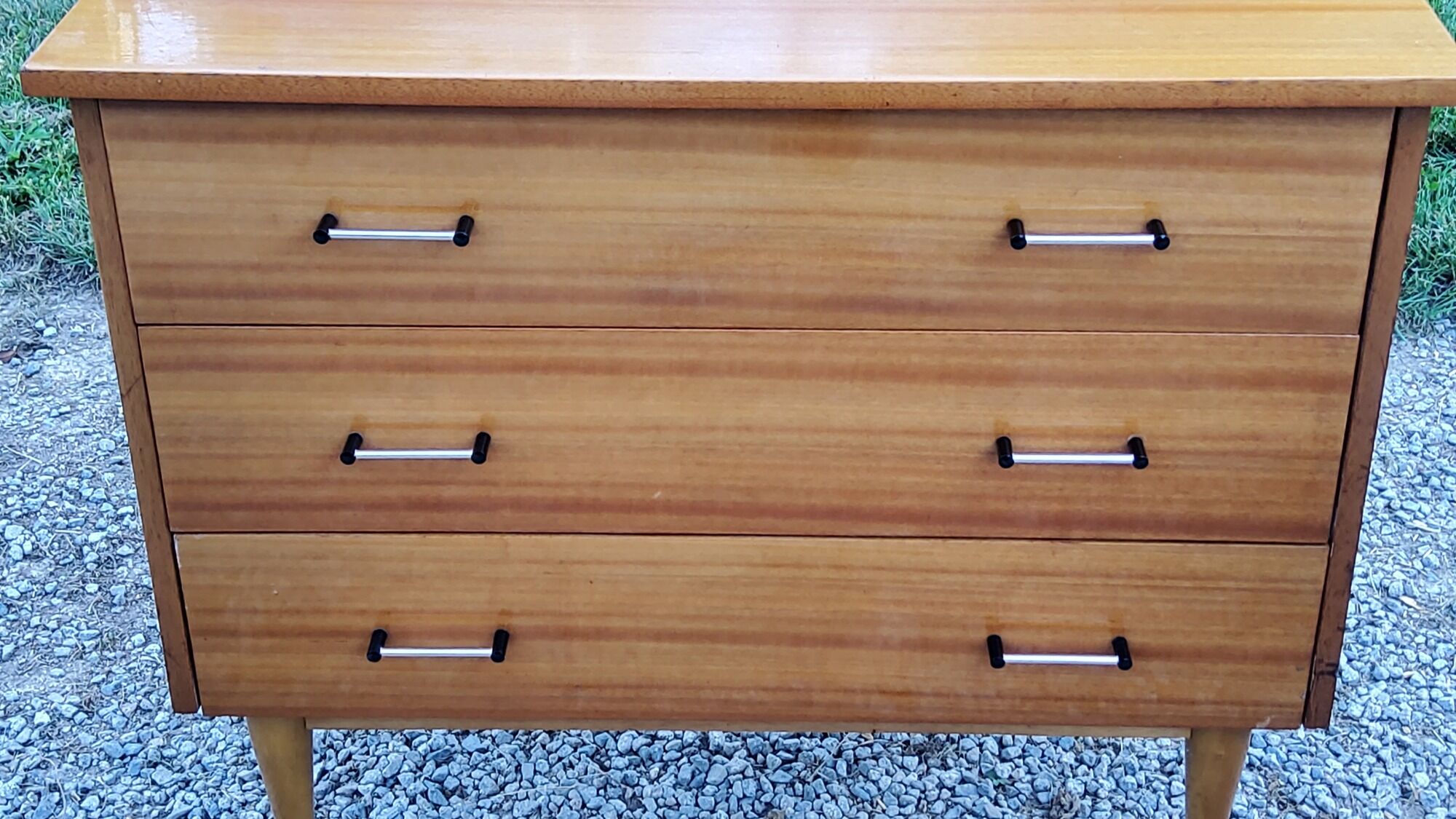 Vintage golden mahogany chest of drawers 3 drawers conical feet from the 60s