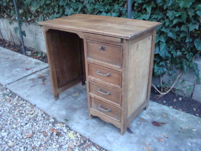 Old oak administration office