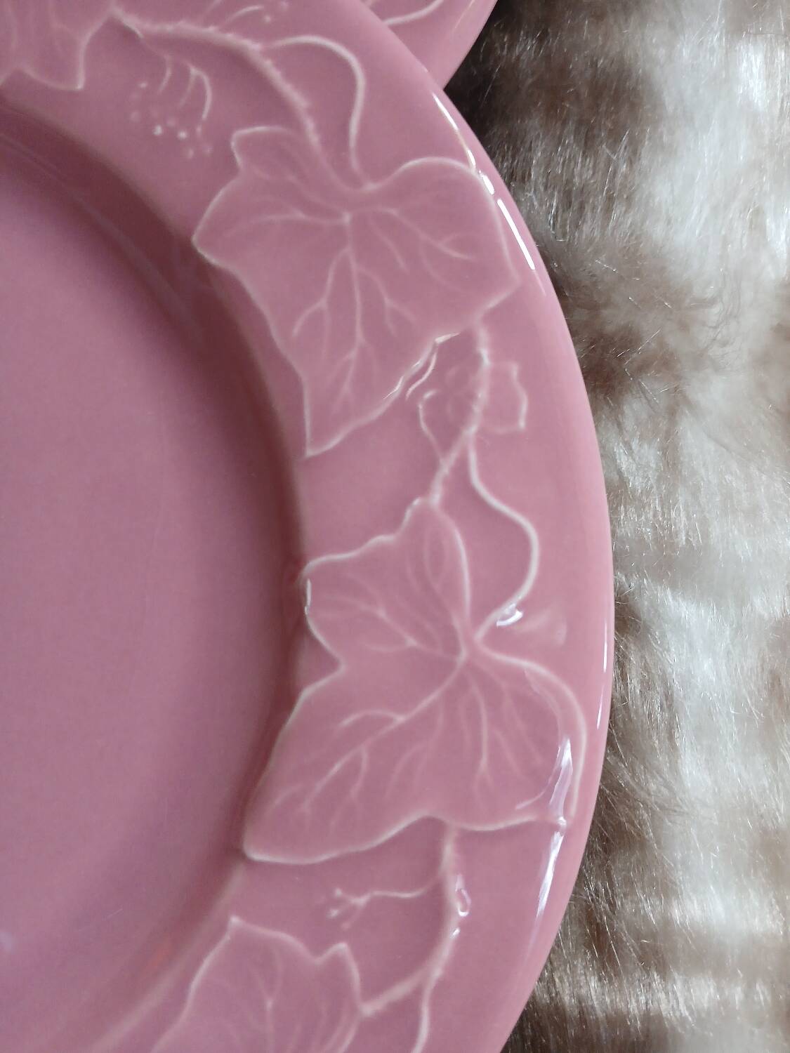 2 assiettes à dessert style barbotine