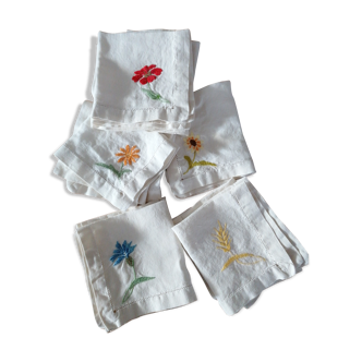 12 embroidered towels