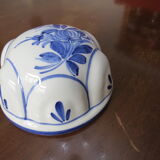 Set of decorative kitchen utensils