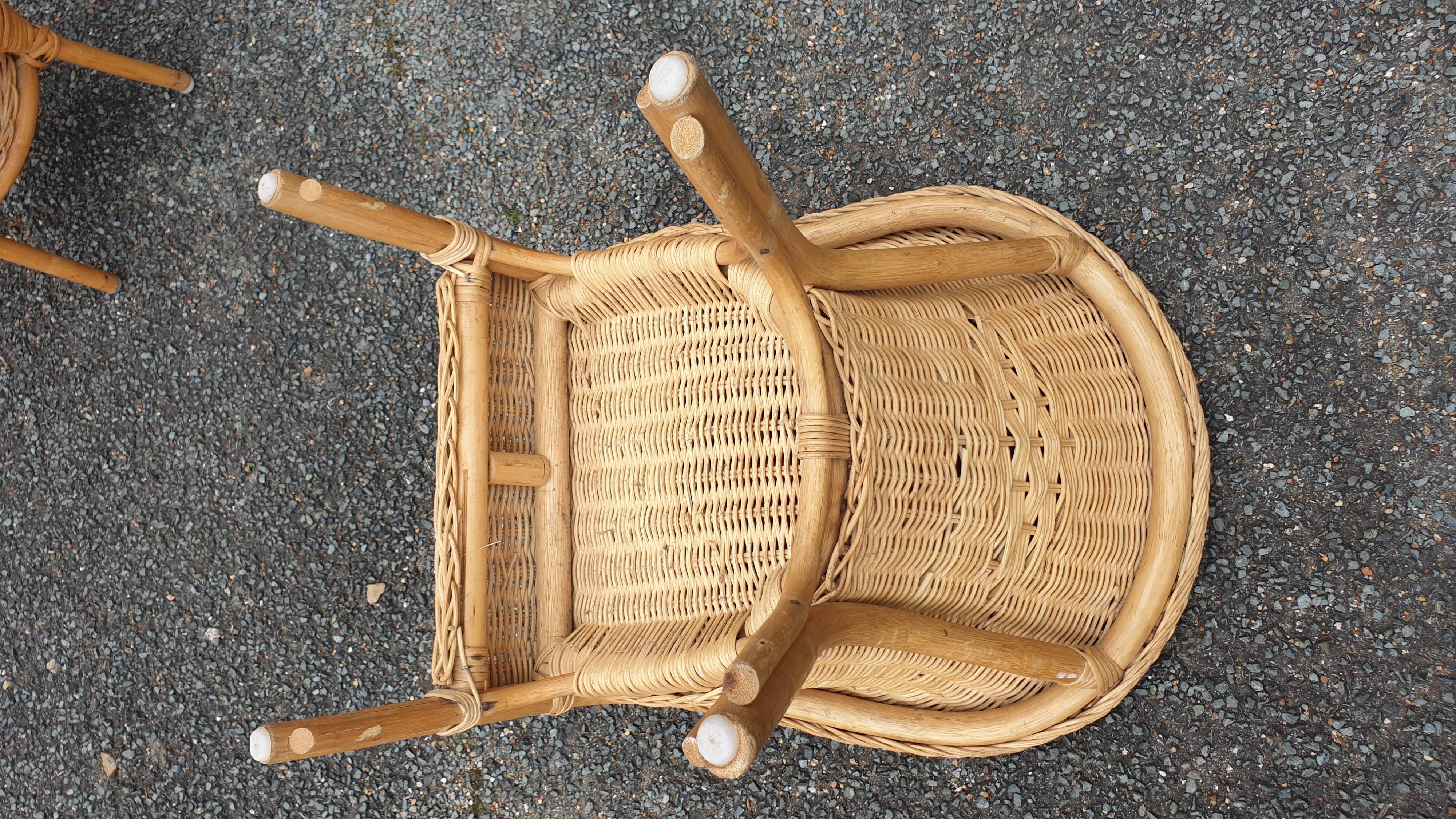 Rattan lounge for children