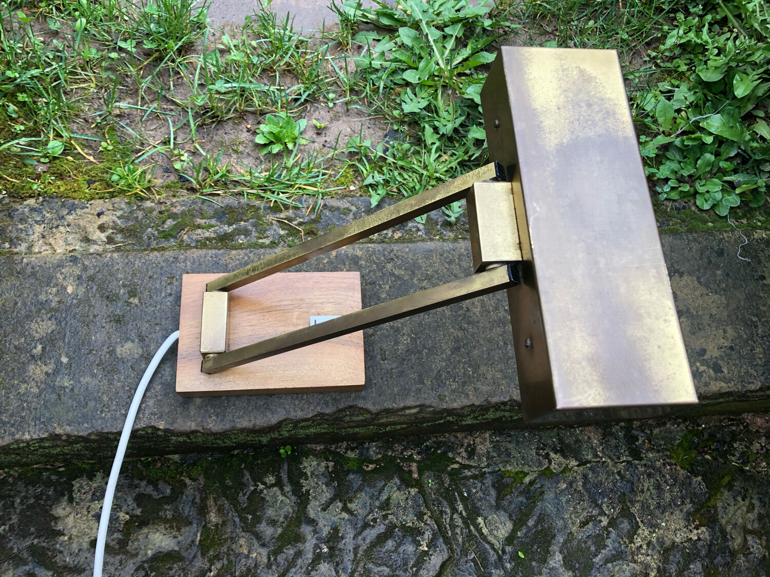 Bauhaus desk lamp gilded brass and teak