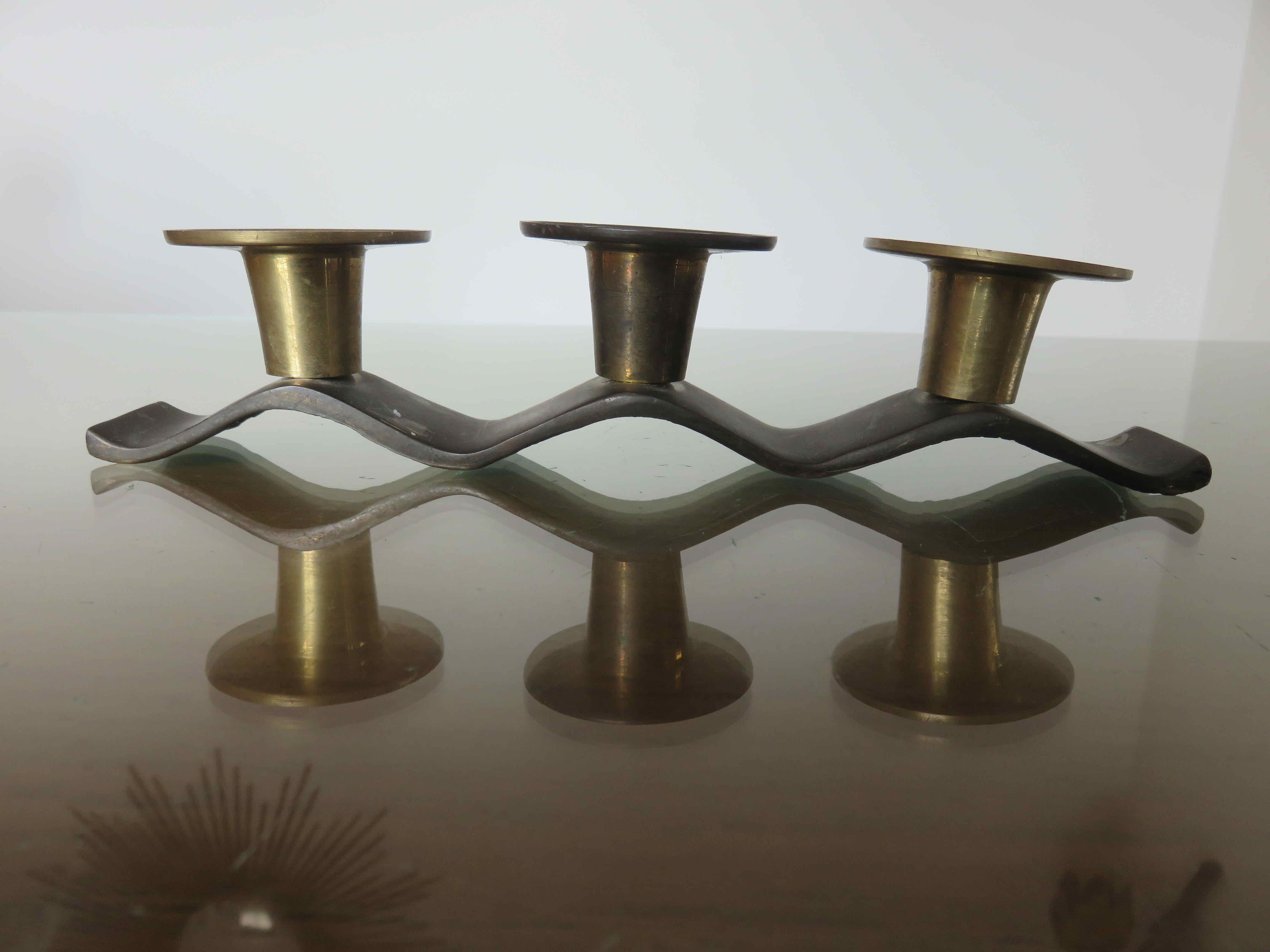 Candle holder "wave-shaped" in brass 60s 70s