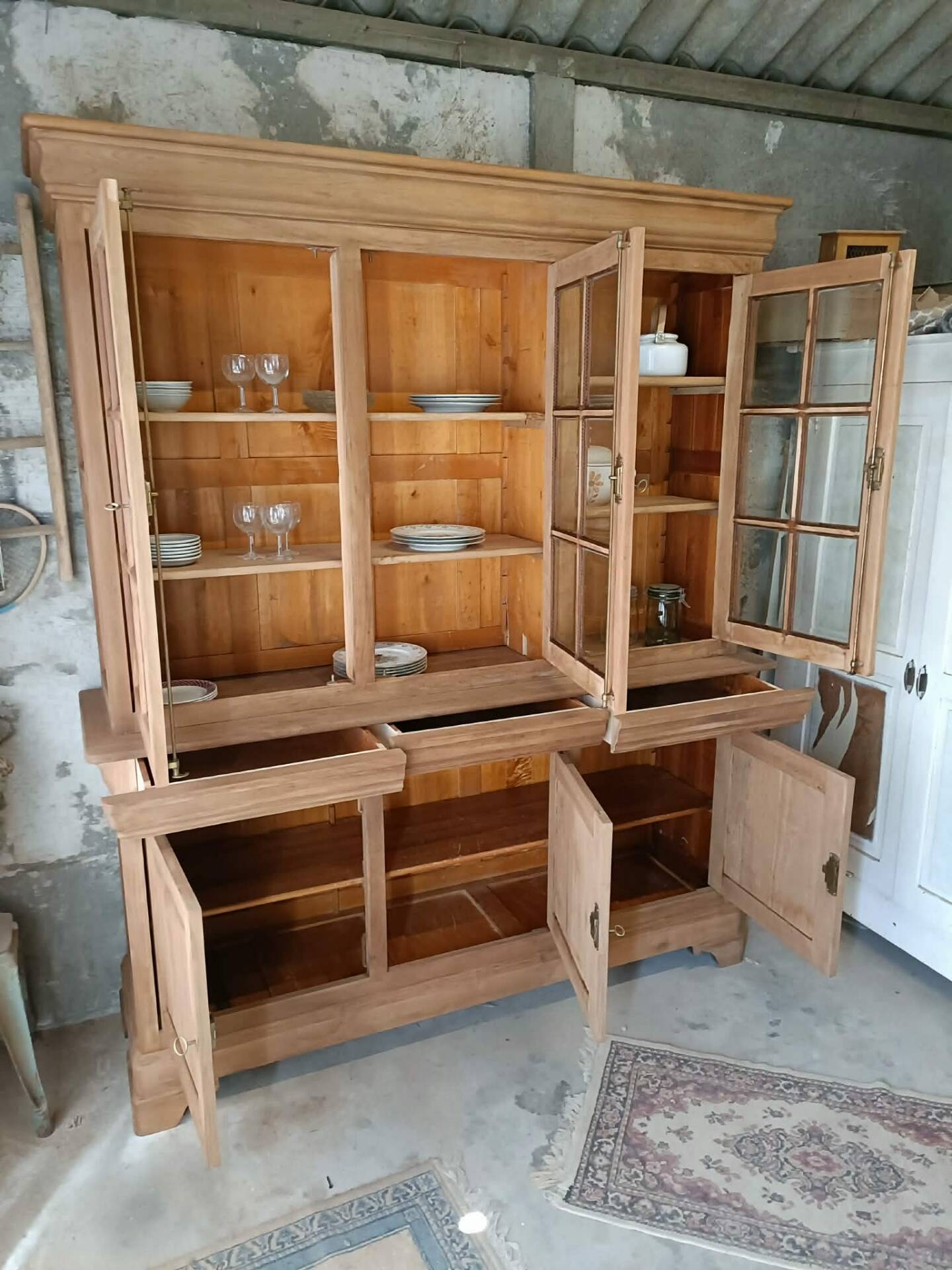 Sideboard