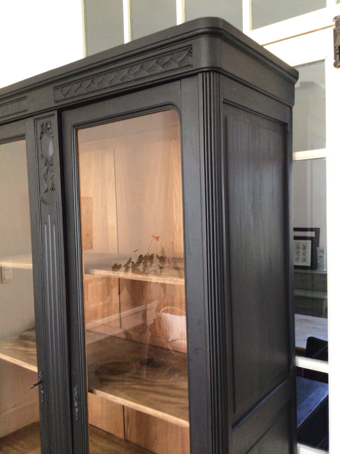 Display cabinet