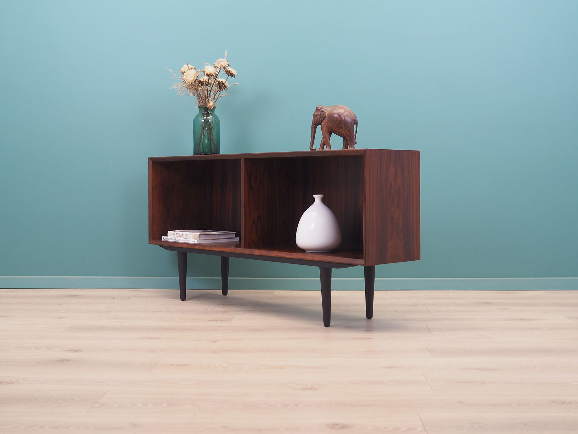 Rosewood bookcase, Danish design, 1970s, manufactured by Brouer Møbelfabrik