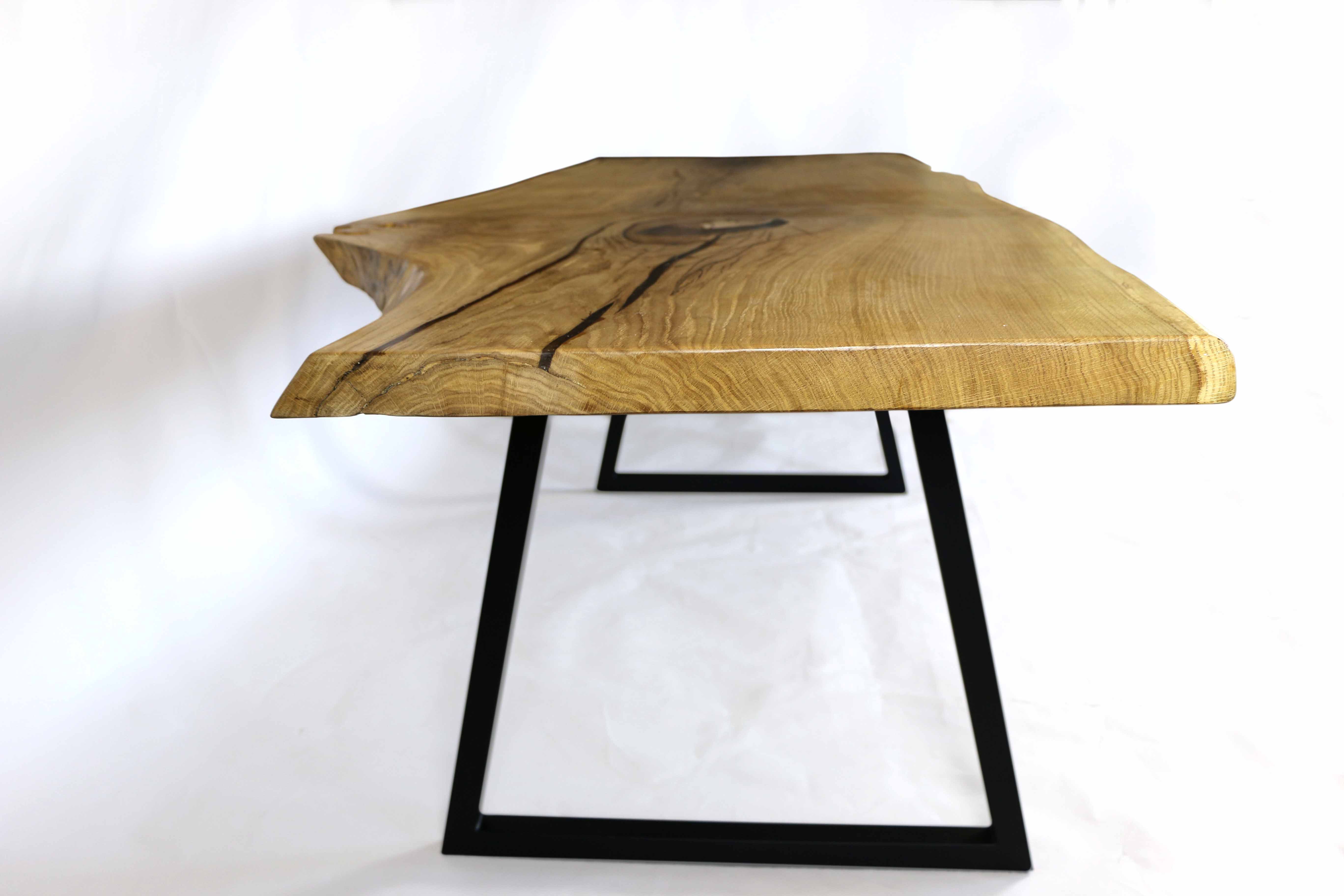 Table monolithe en chêne naturel