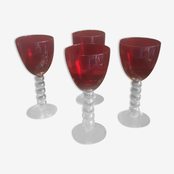 Lot 4verres à eau ou vin vintage