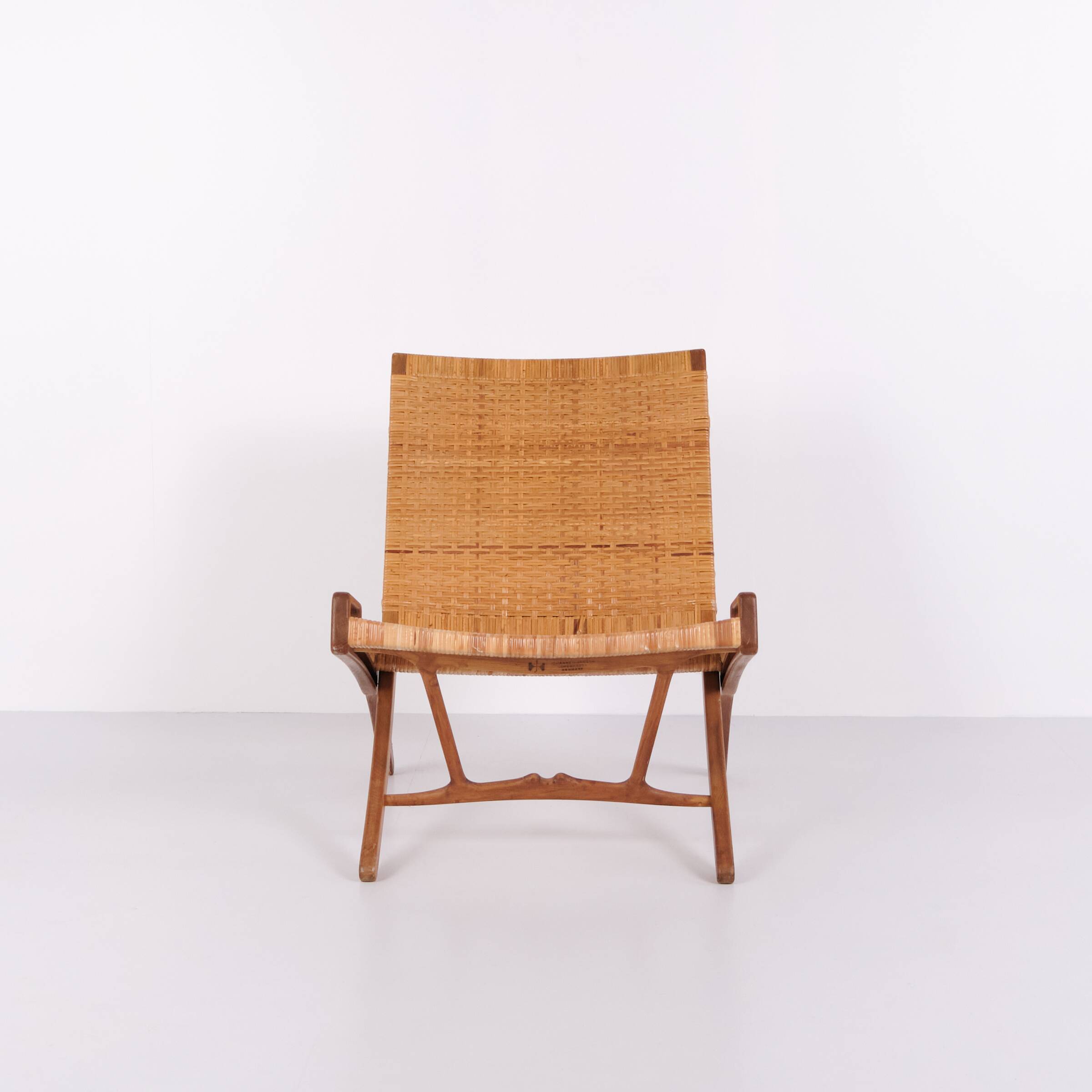 Armchair / folding chair – model JH 512 “The Fireplace Chair” – patinated oak – original cane – Hans J. Wegner – Johannes Hansen – 1950s