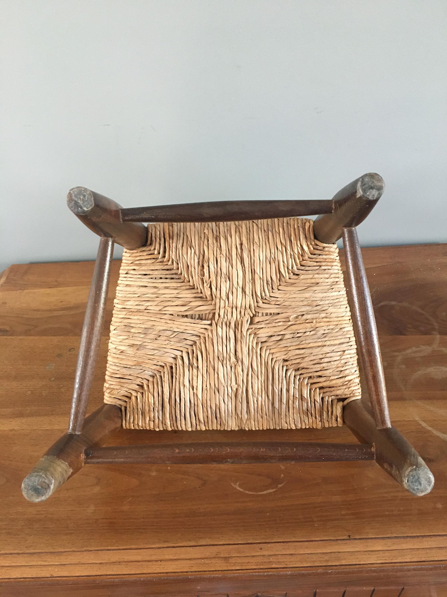 Chaise bois et paille vintage pour enfant