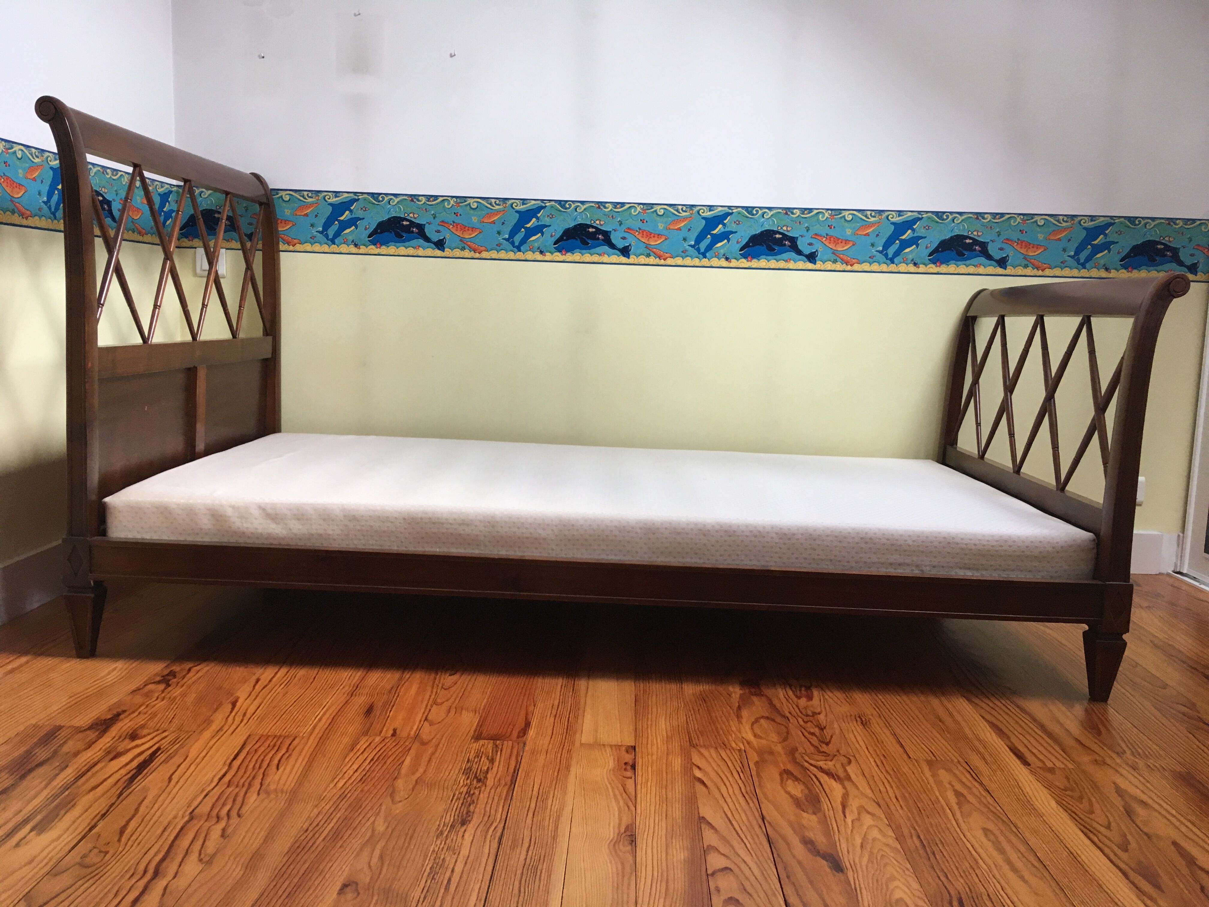 Twin bed with braces 100 x 190