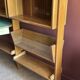 Bibliothèque avec bureau