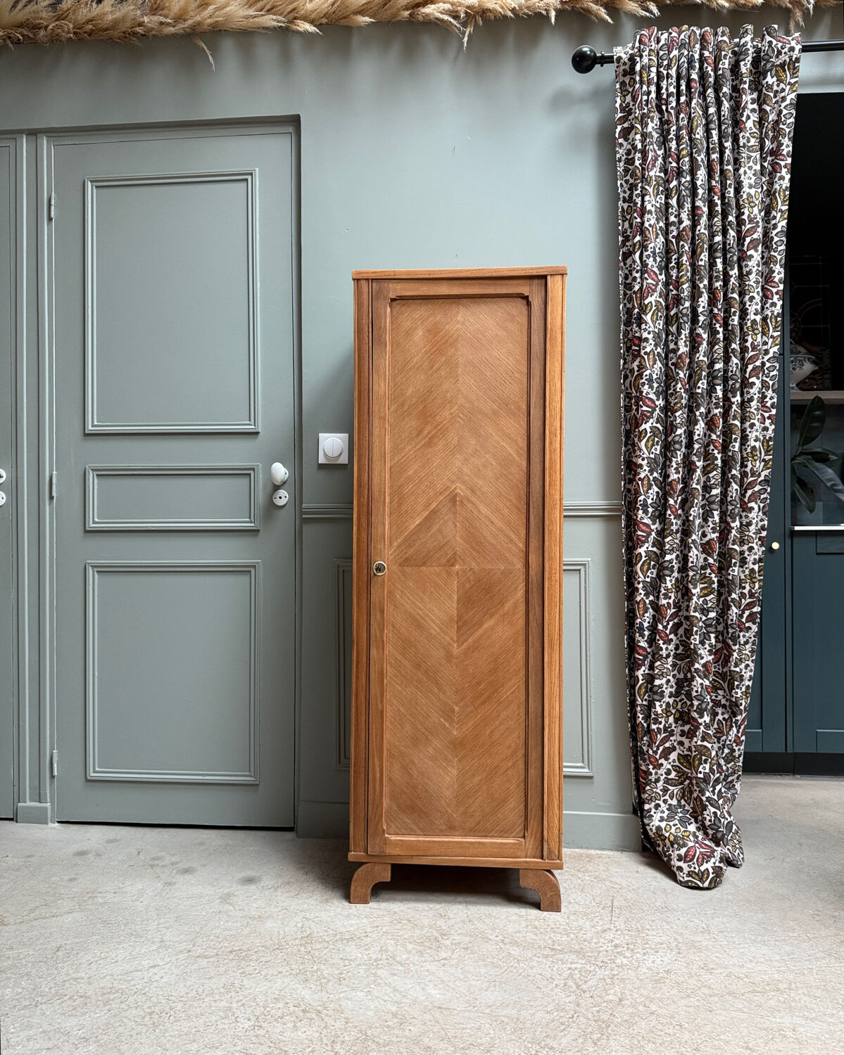 1950s bonnetière (renovated)