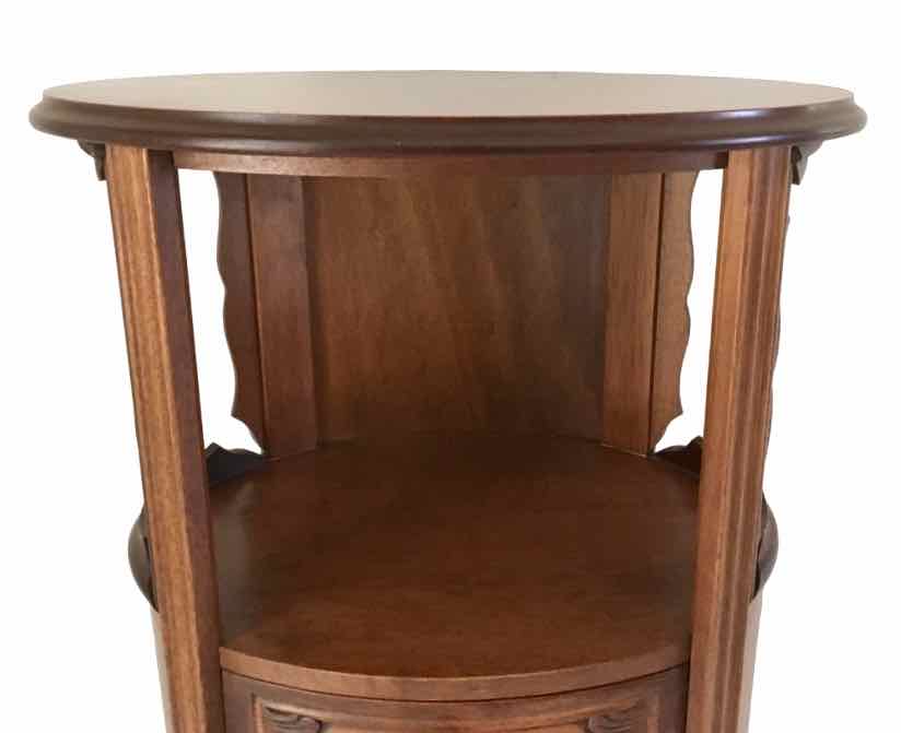 Cherry chest of drawers 4 drawers