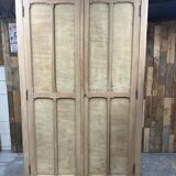 Armoire parisienne en bois brut