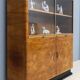 Vitrine Art Déco attribuée à Jindřich Halabala, placage de noyer, années 1930, Tchécoslovaquie